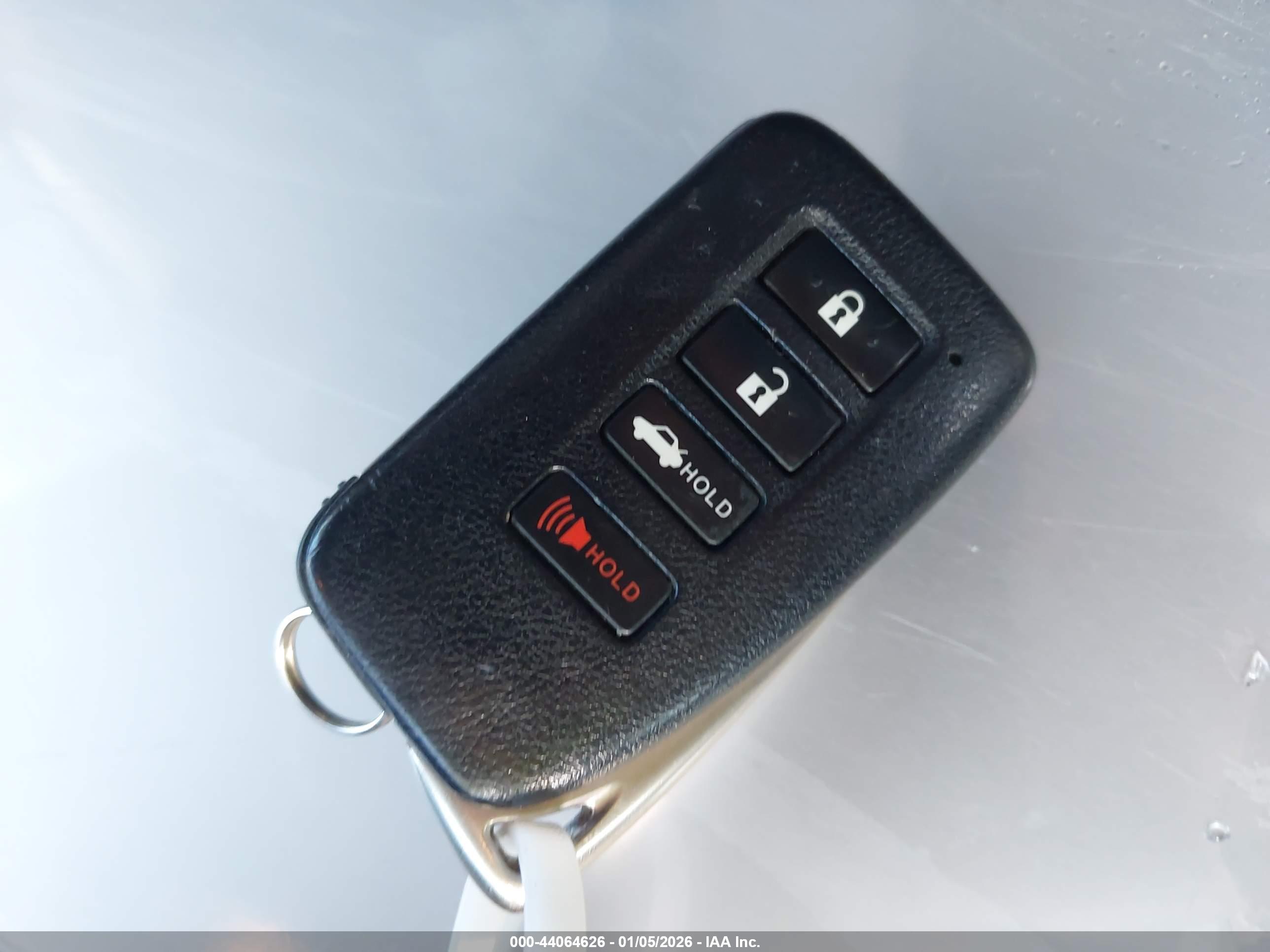 LEXUS ES image 11