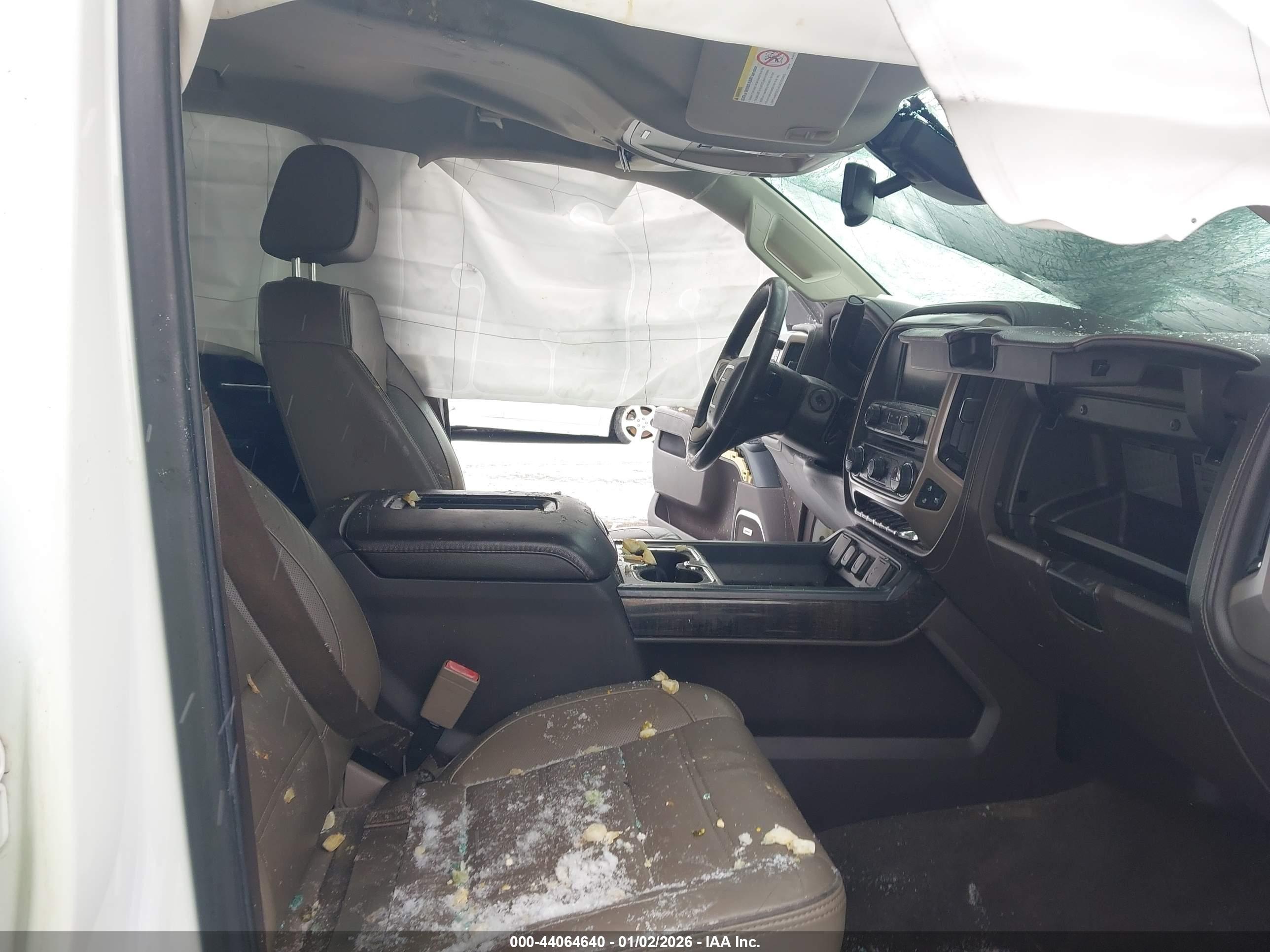 GMC SIERRA image 5