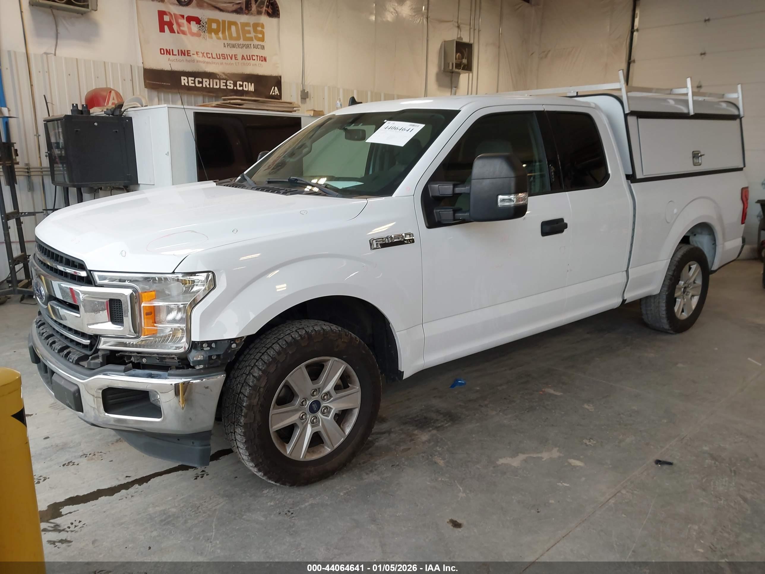 FORD F-150 image 2