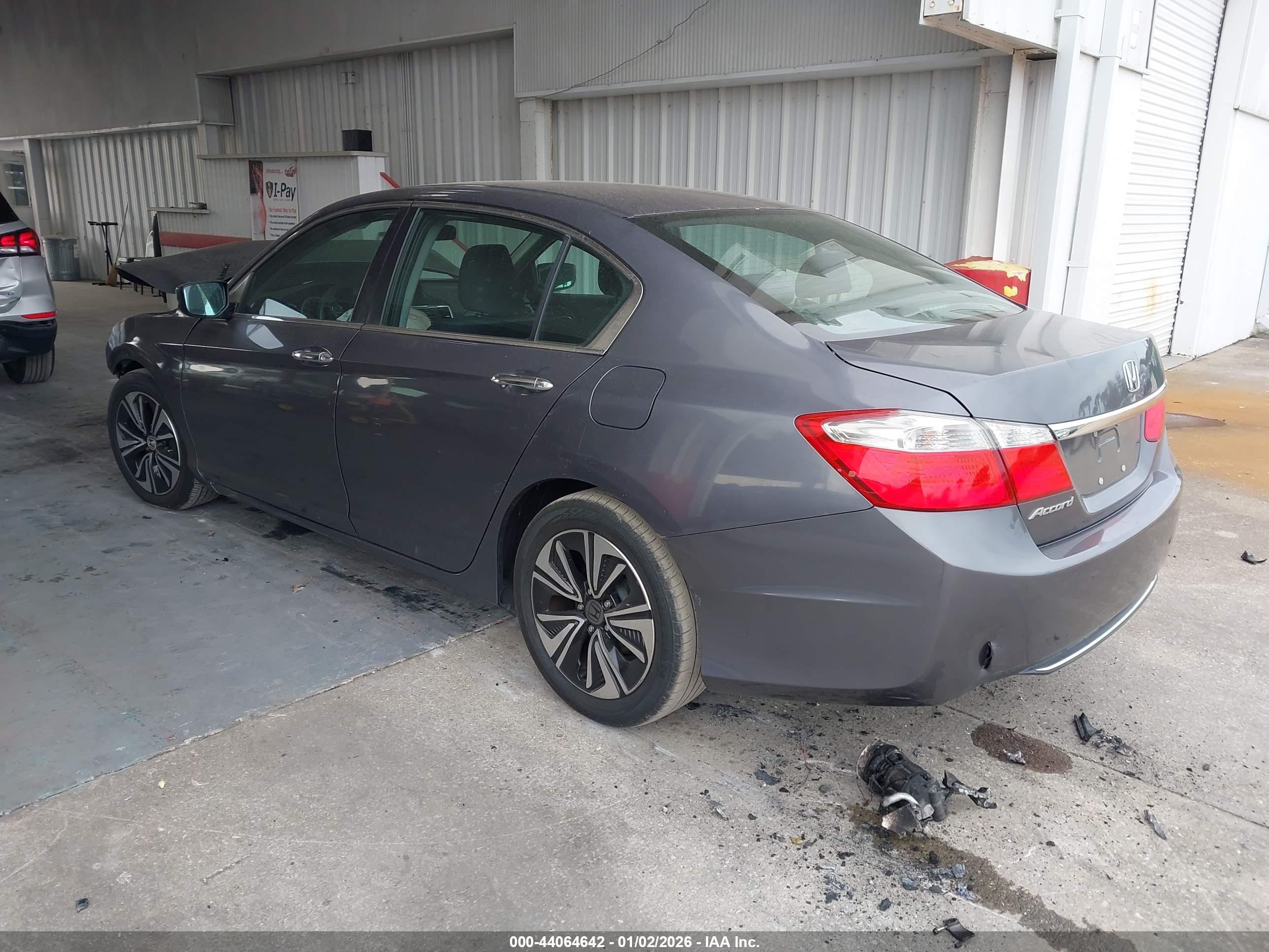HONDA ACCORD image 3