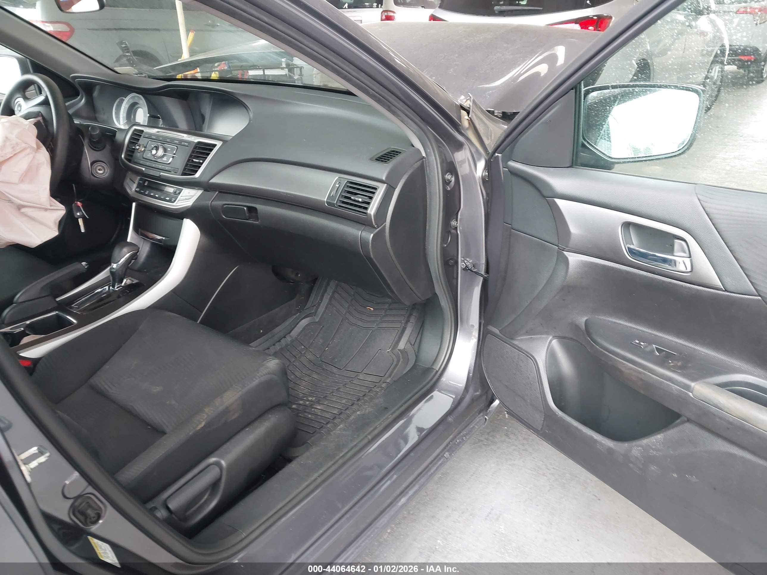 HONDA ACCORD image 5