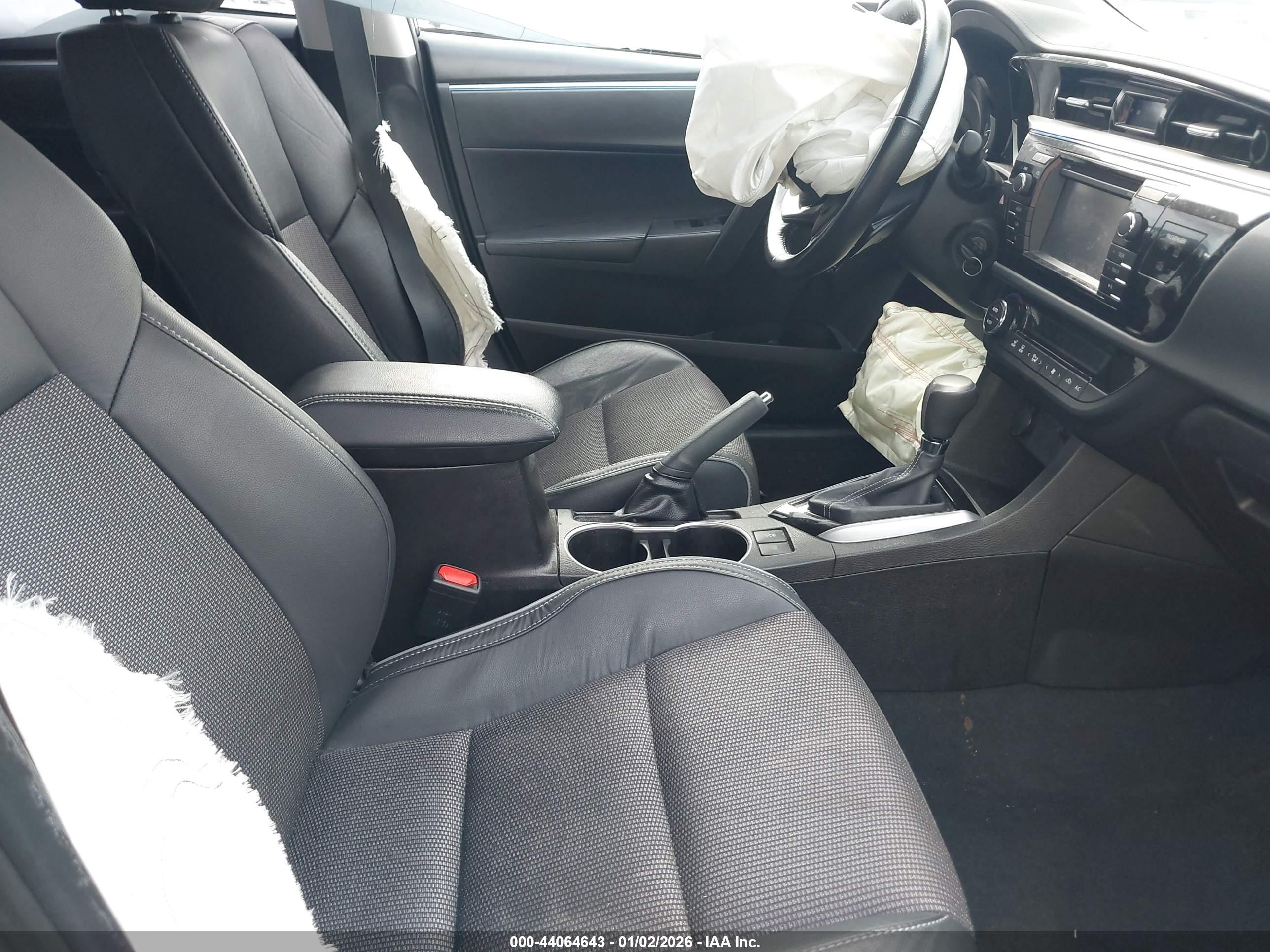 TOYOTA COROLLA image 5