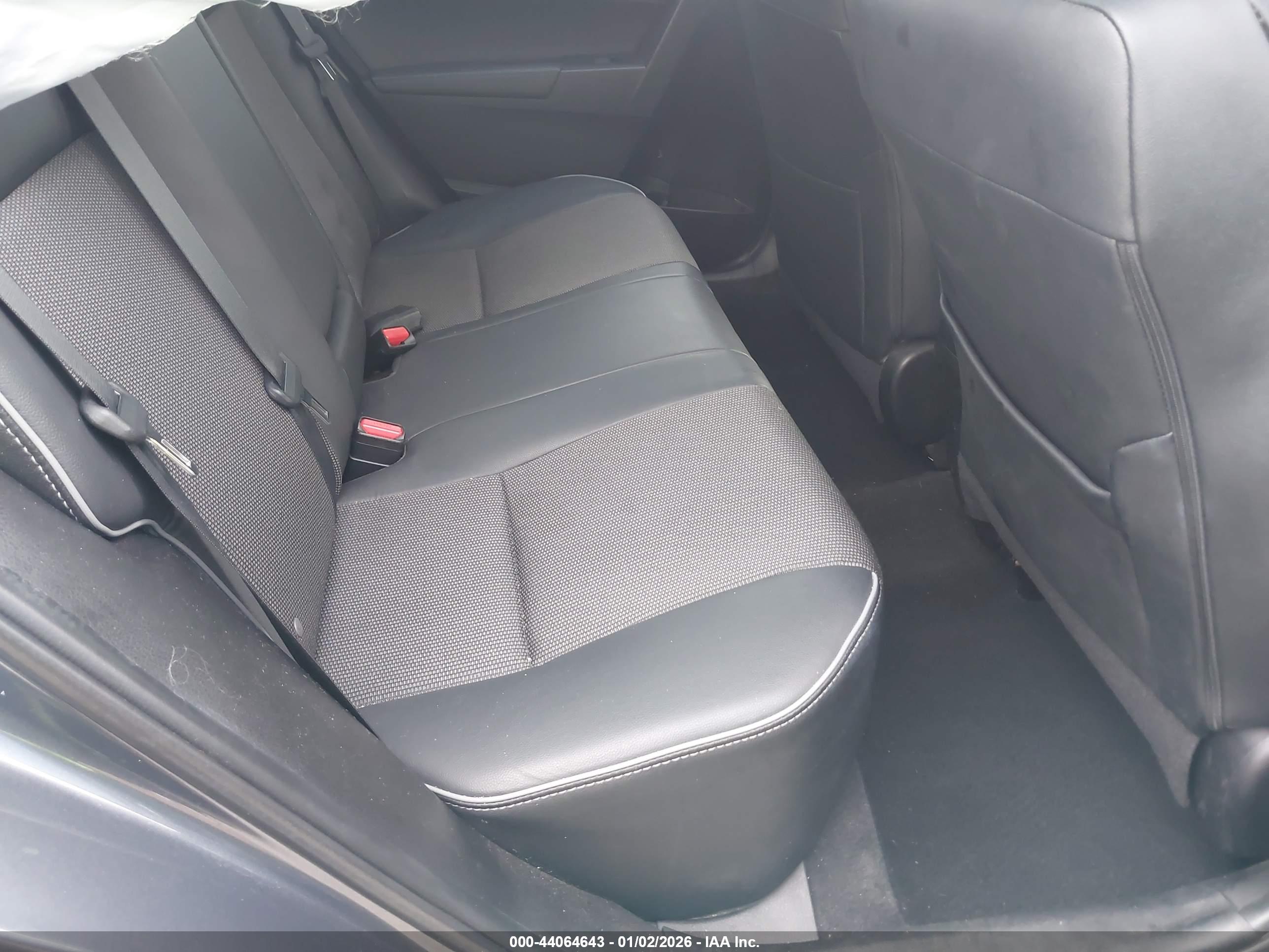 TOYOTA COROLLA image 8