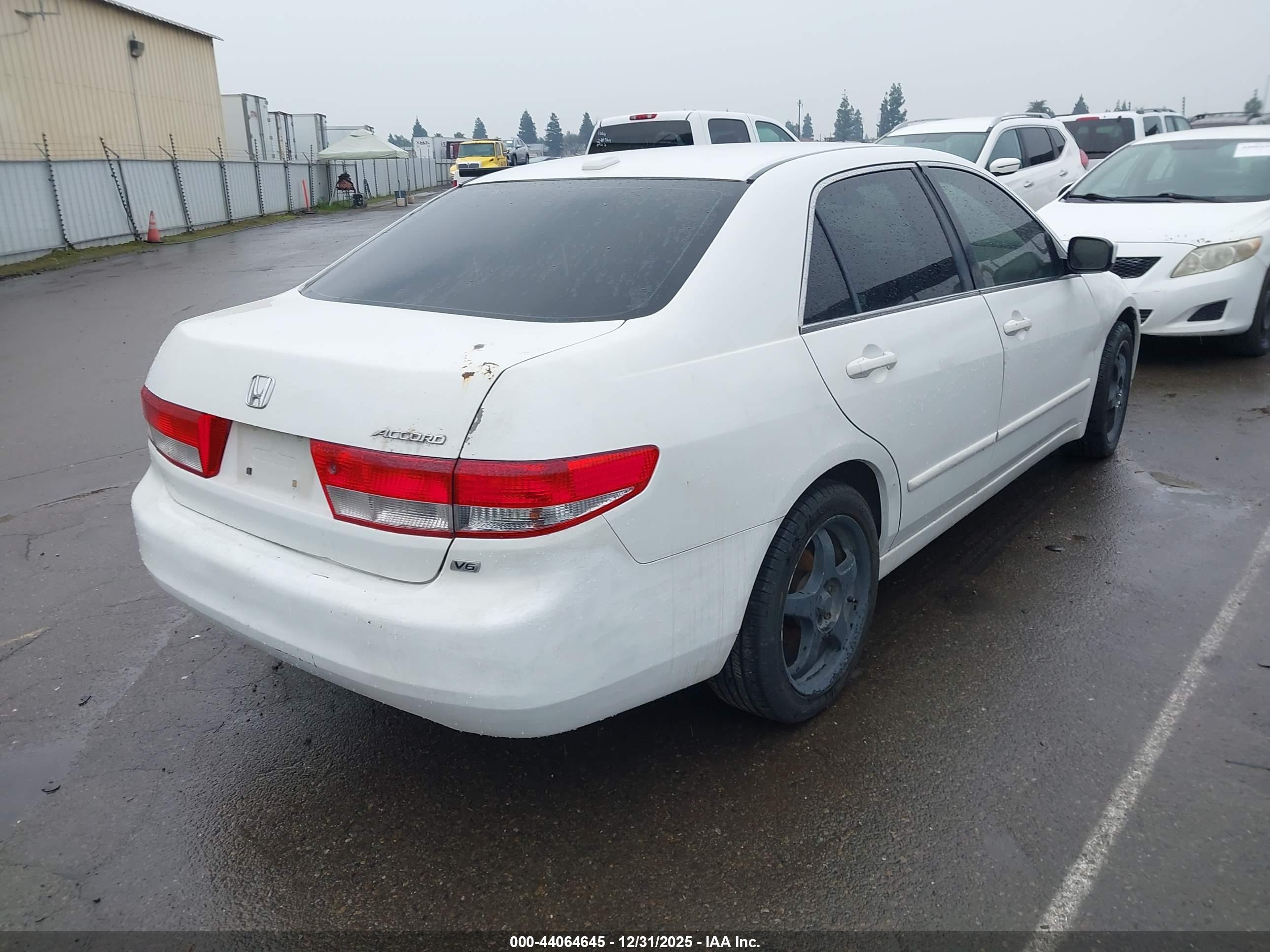 HONDA ACCORD image 4