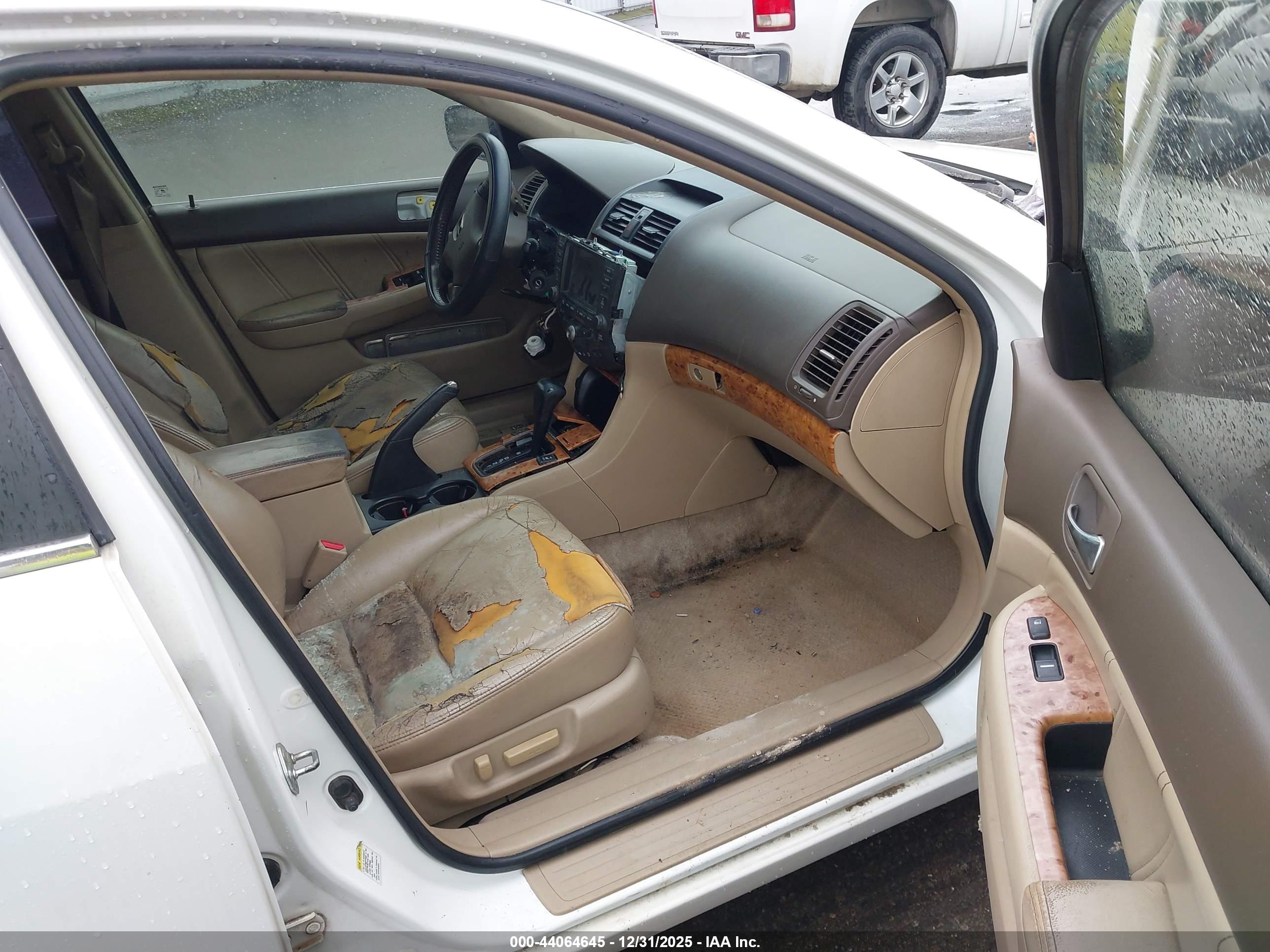 HONDA ACCORD image 5
