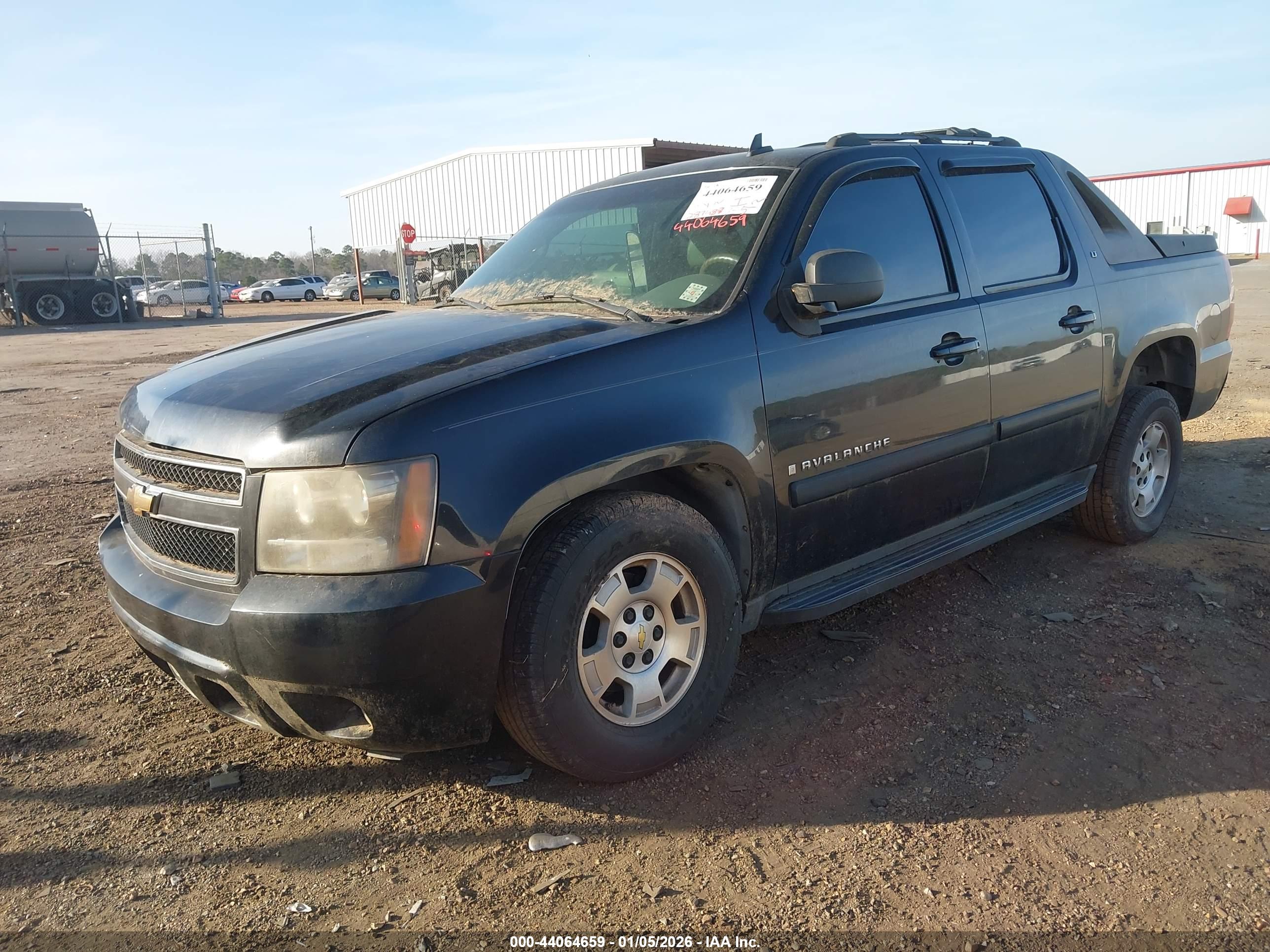 CHEVROLET AVALANCHE image 2
