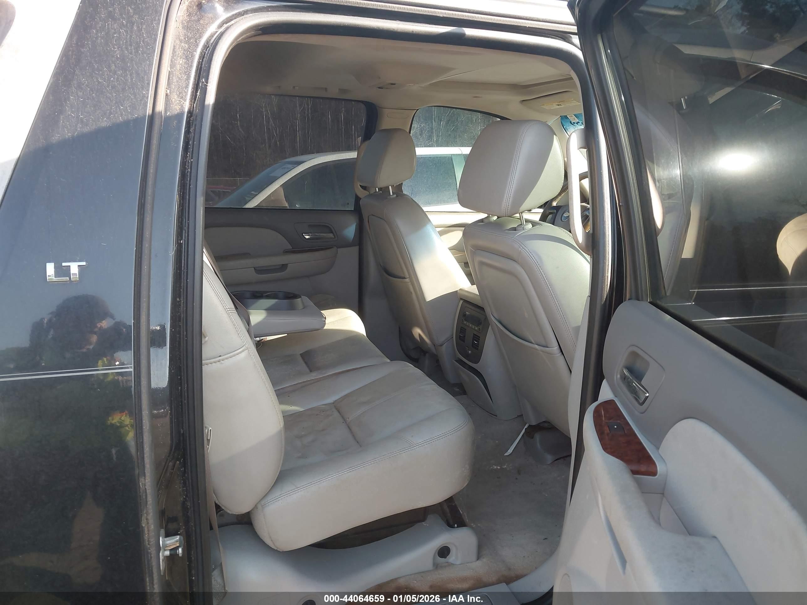 CHEVROLET AVALANCHE image 8