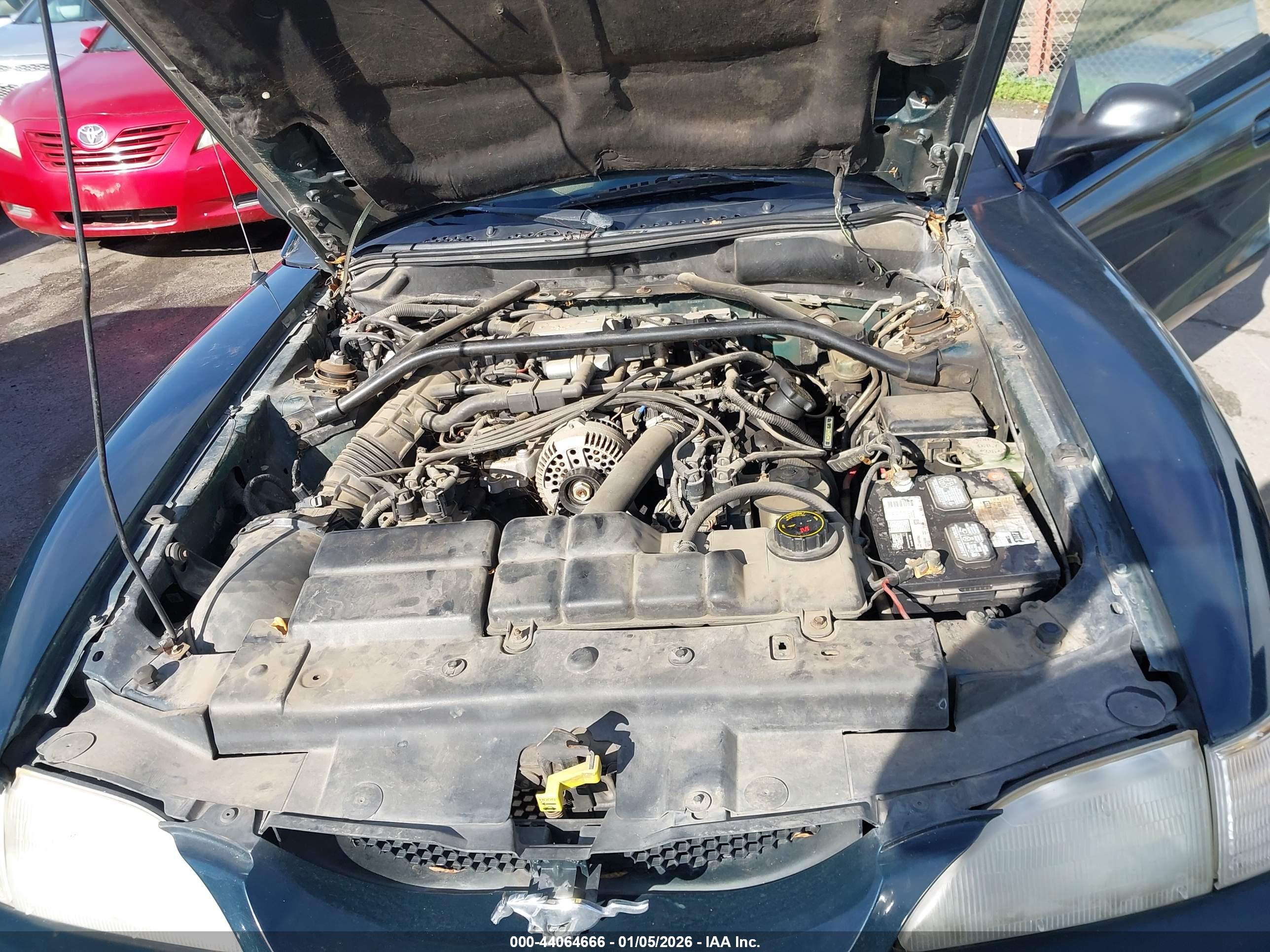 FORD MUSTANG image 10