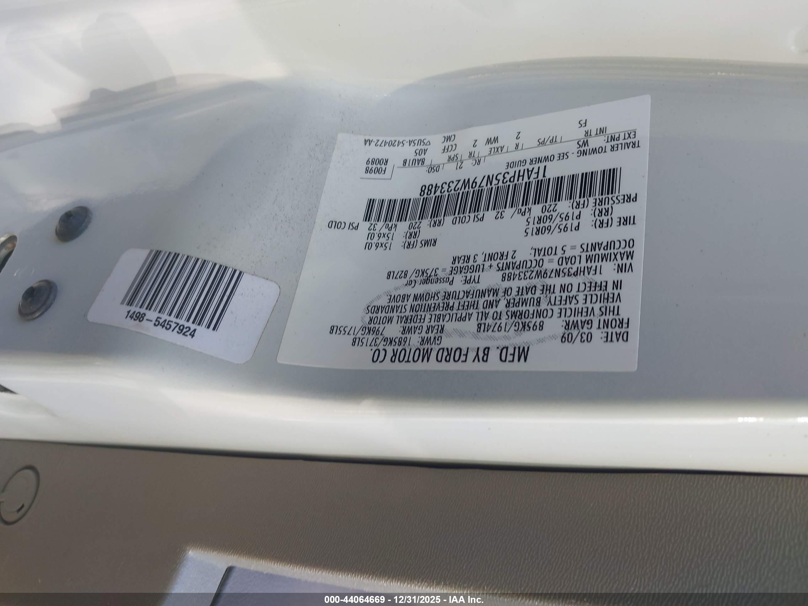 FORD FOCUS image 9