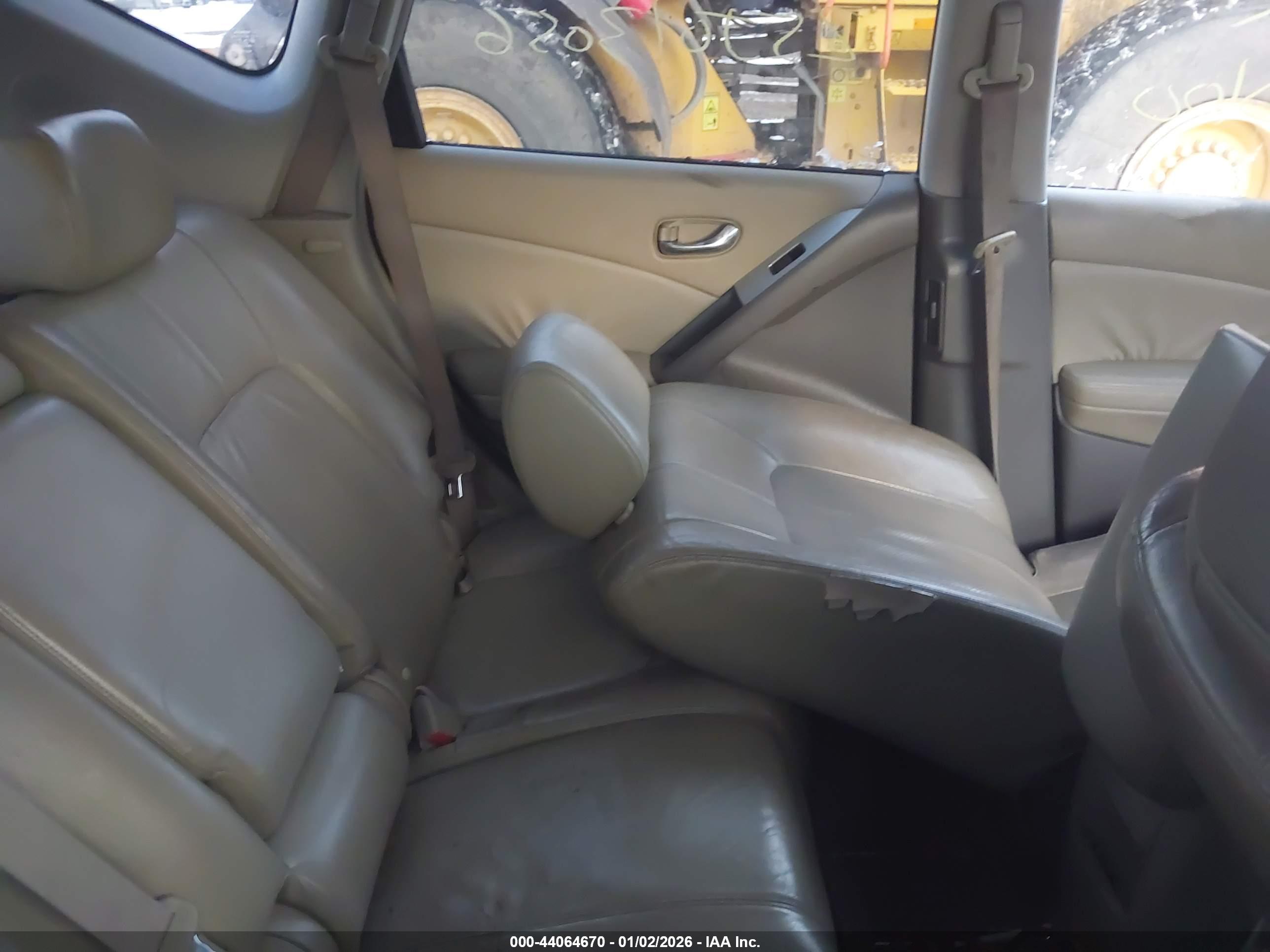 NISSAN MURANO image 8