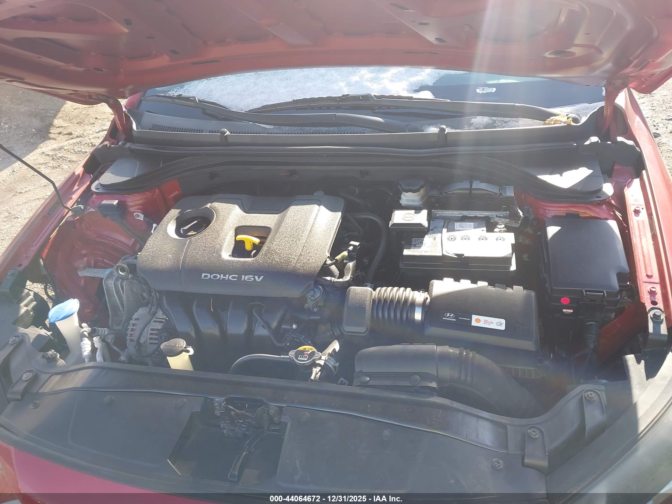 HYUNDAI ELANTRA image 10