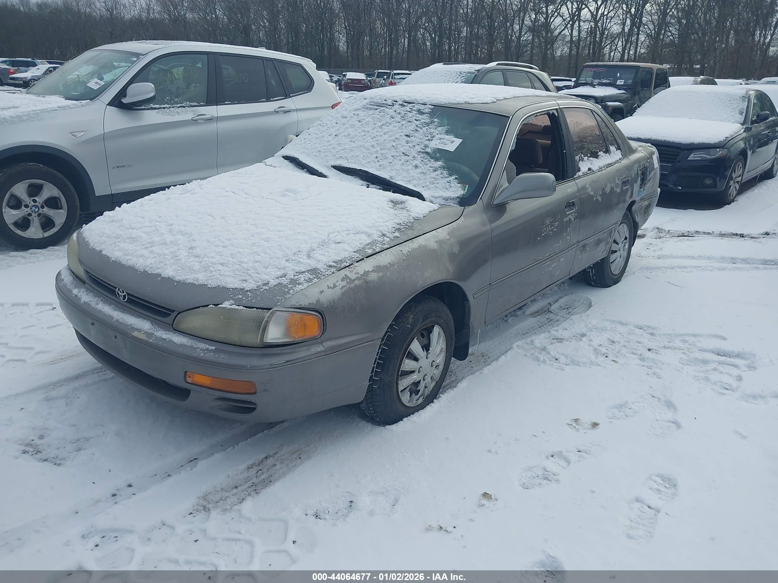 TOYOTA CAMRY image 2