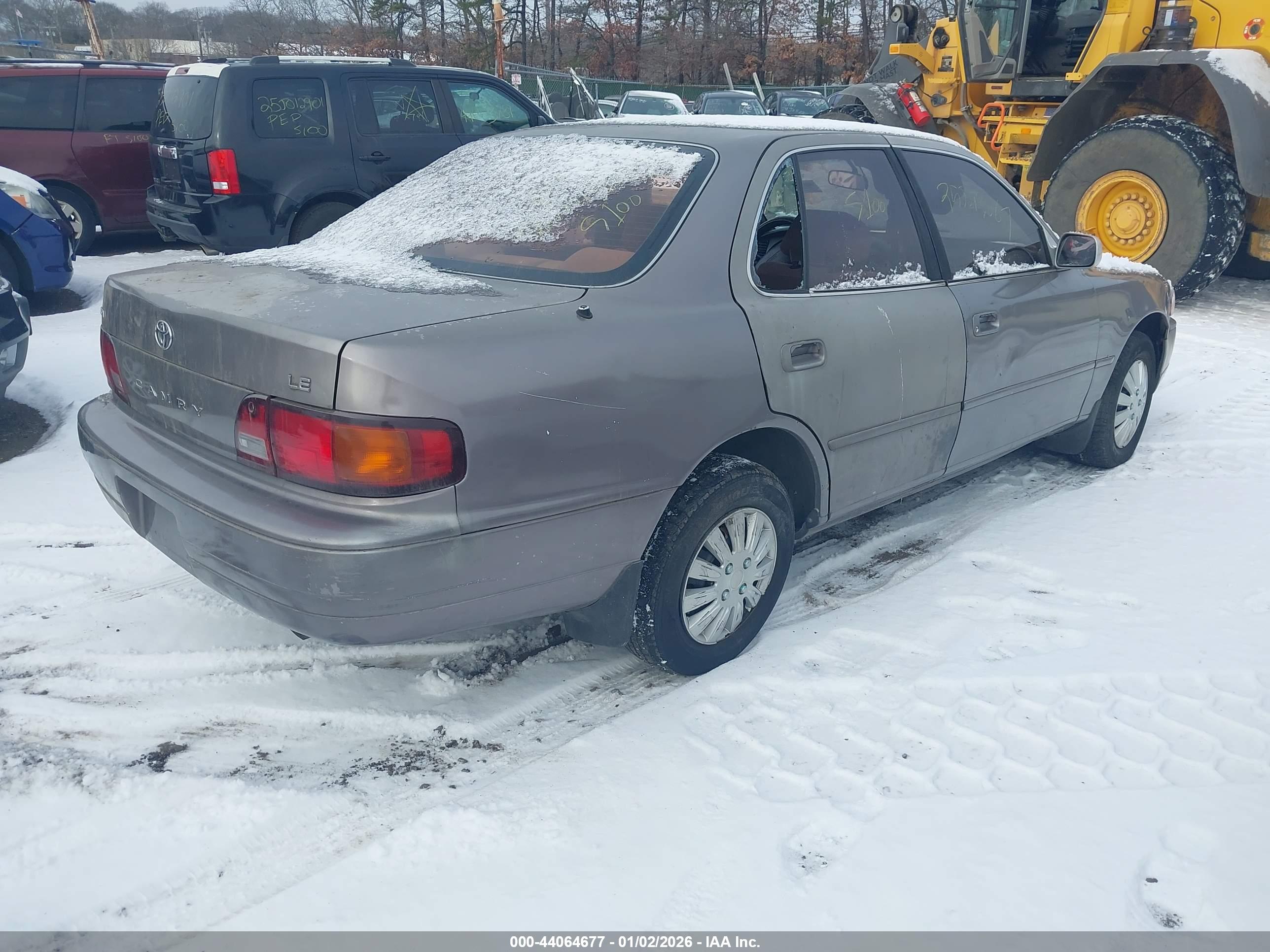 TOYOTA CAMRY image 4