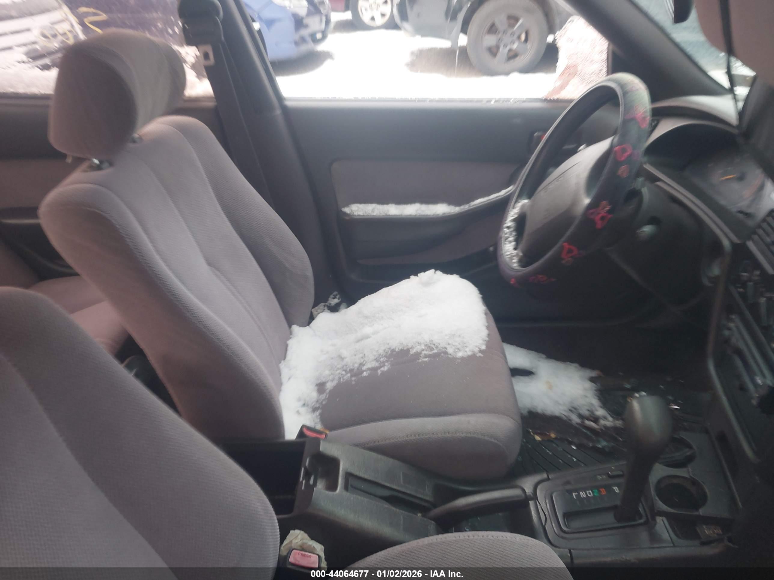 TOYOTA CAMRY image 5