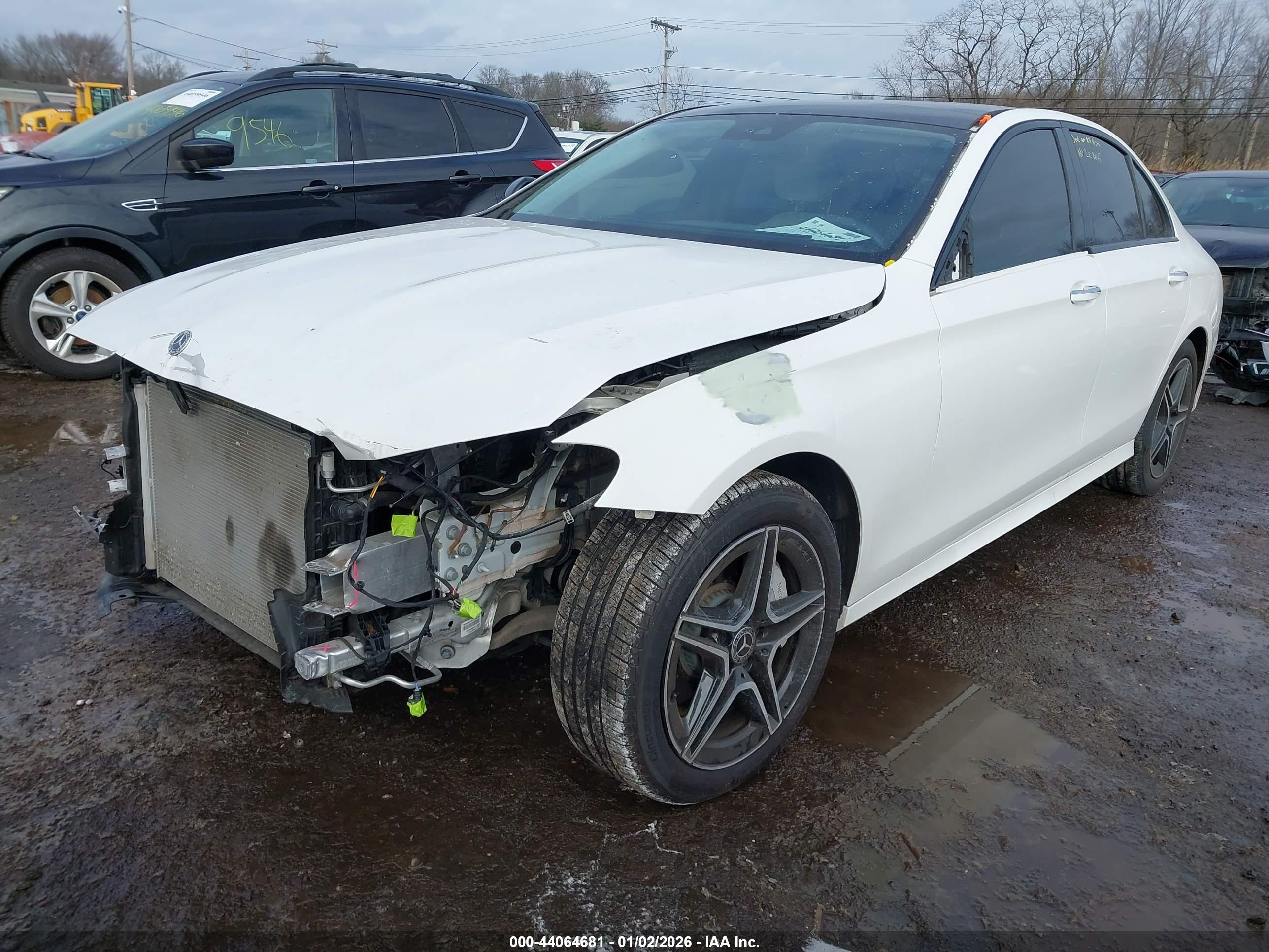 MERCEDES-BENZ E image 6
