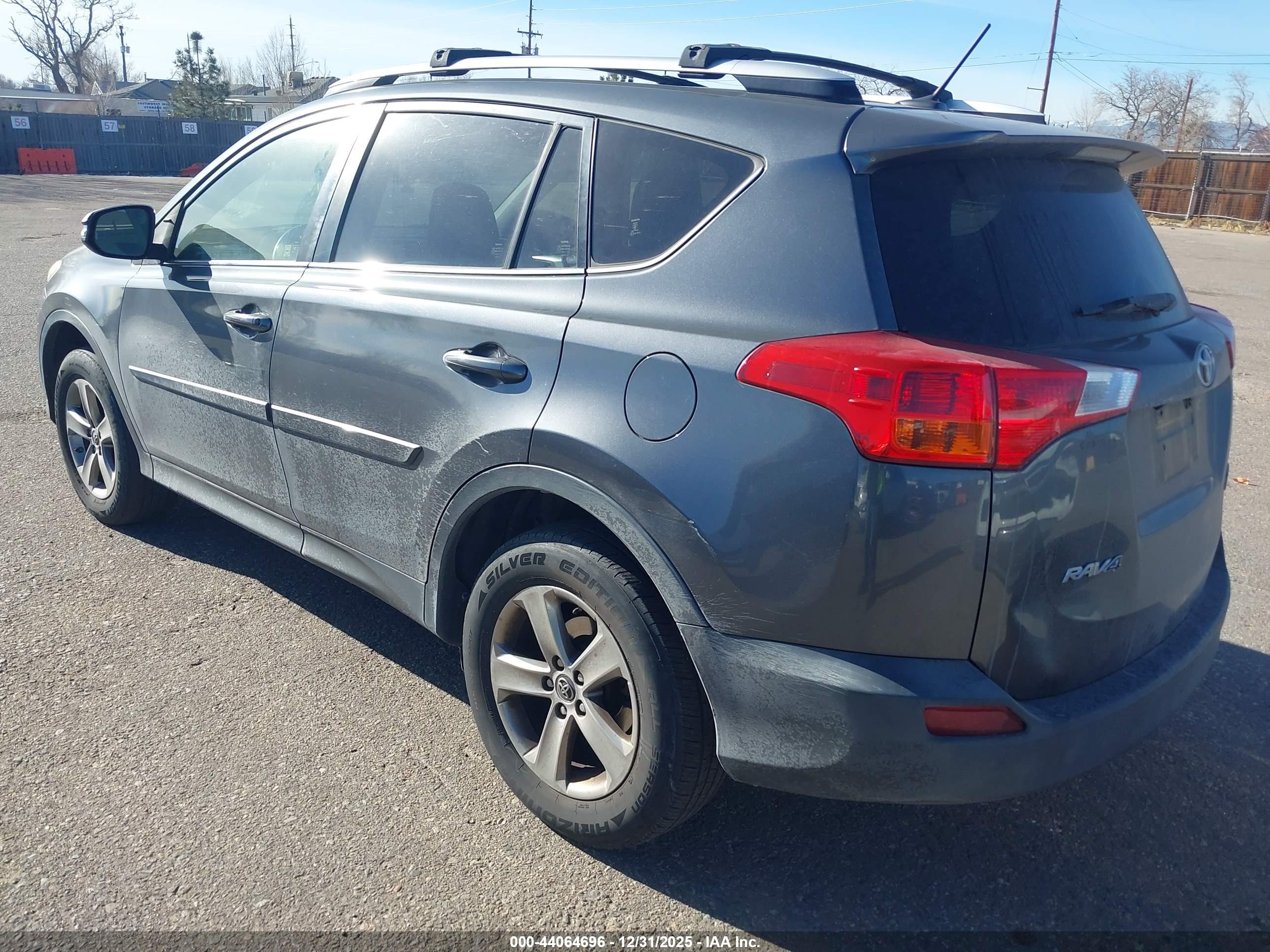TOYOTA RAV4 image 3