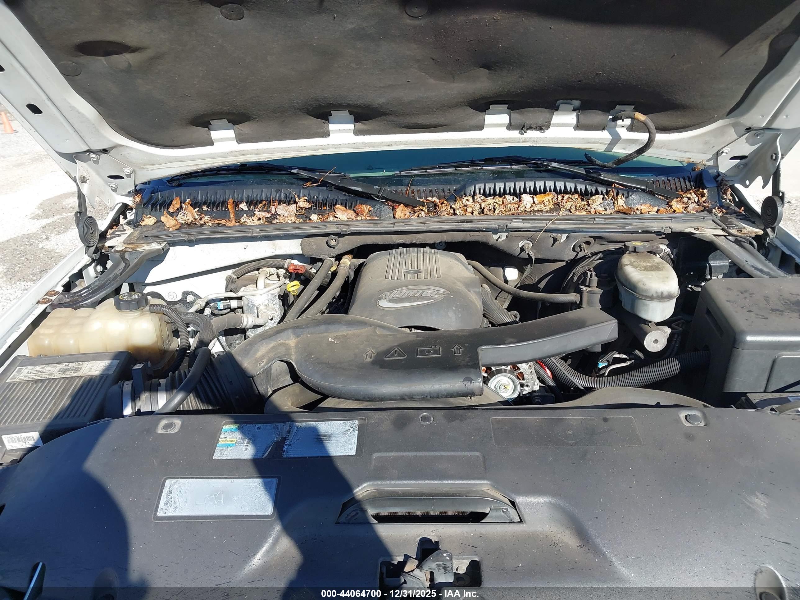 CHEVROLET TAHOE image 10