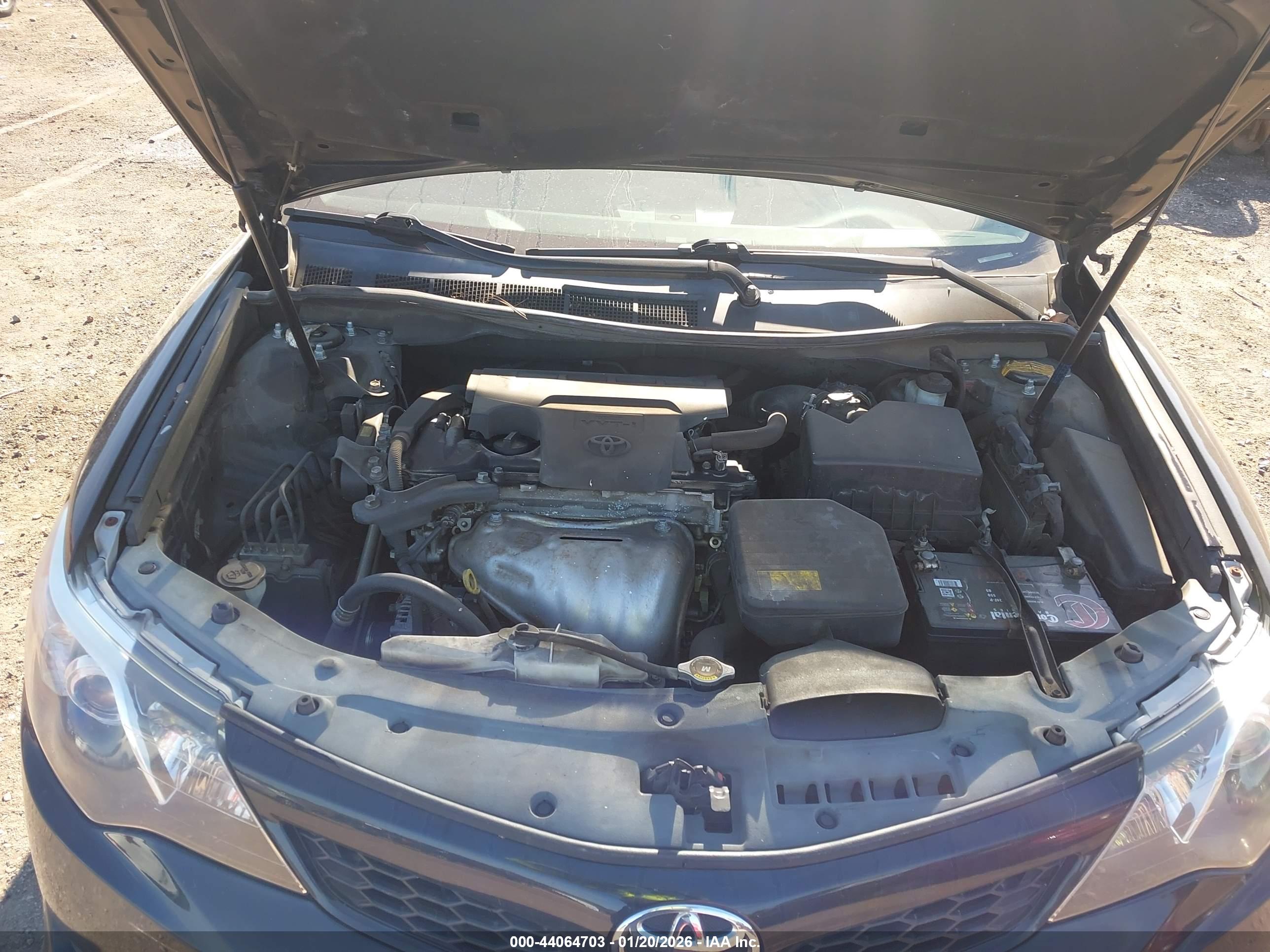 TOYOTA CAMRY image 10