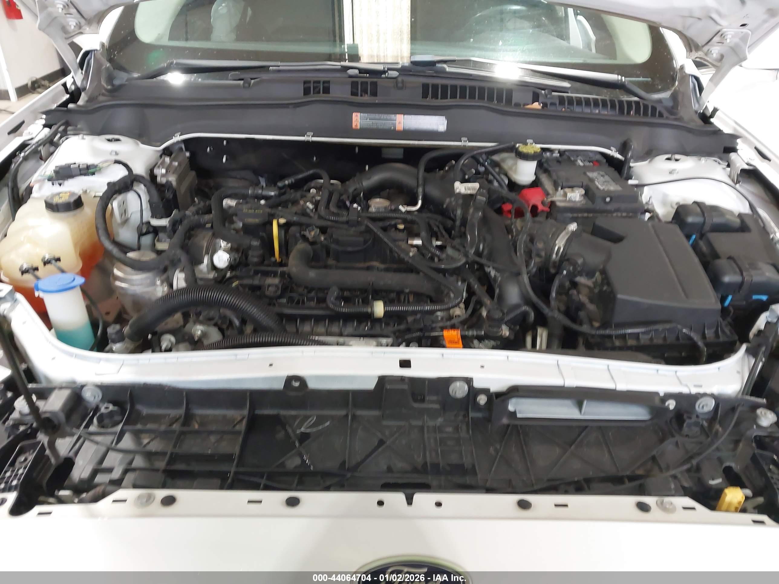 FORD FUSION image 10