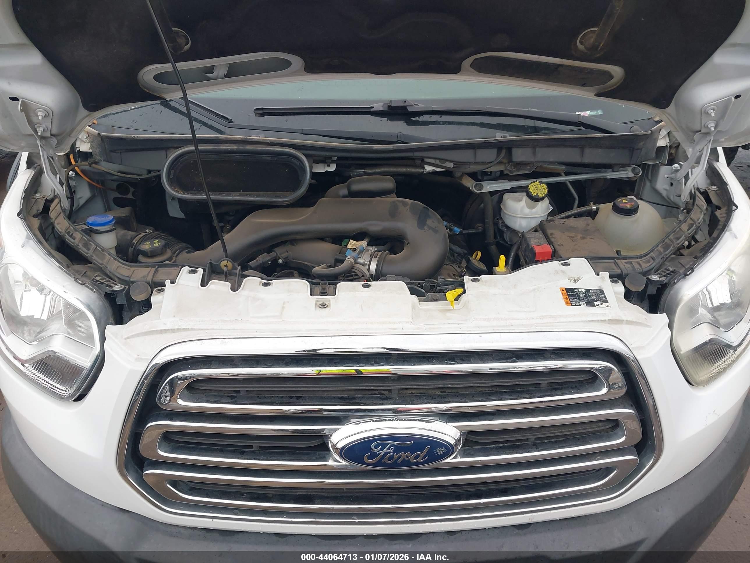FORD TRANSIT-150 image 10