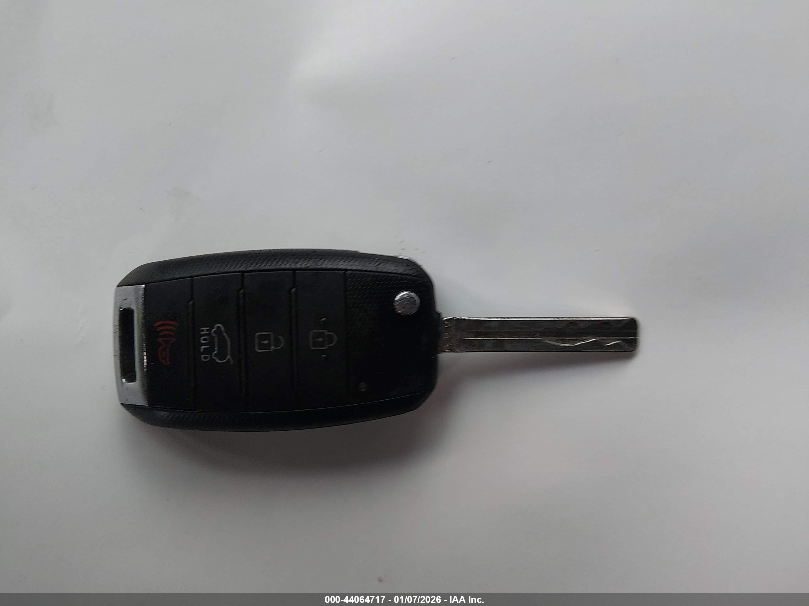 KIA SORENTO image 11