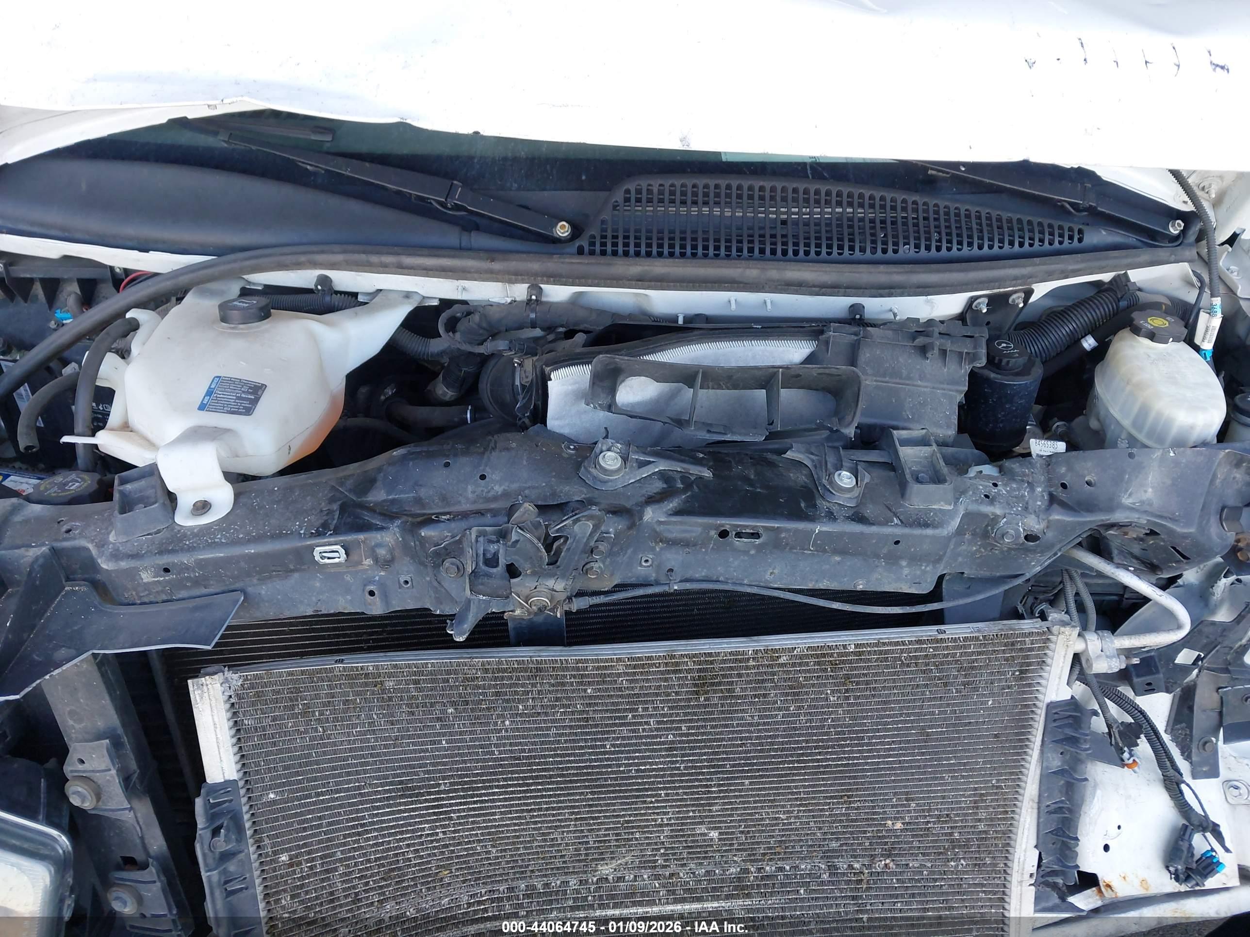 CHEVROLET EXPRESS image 10