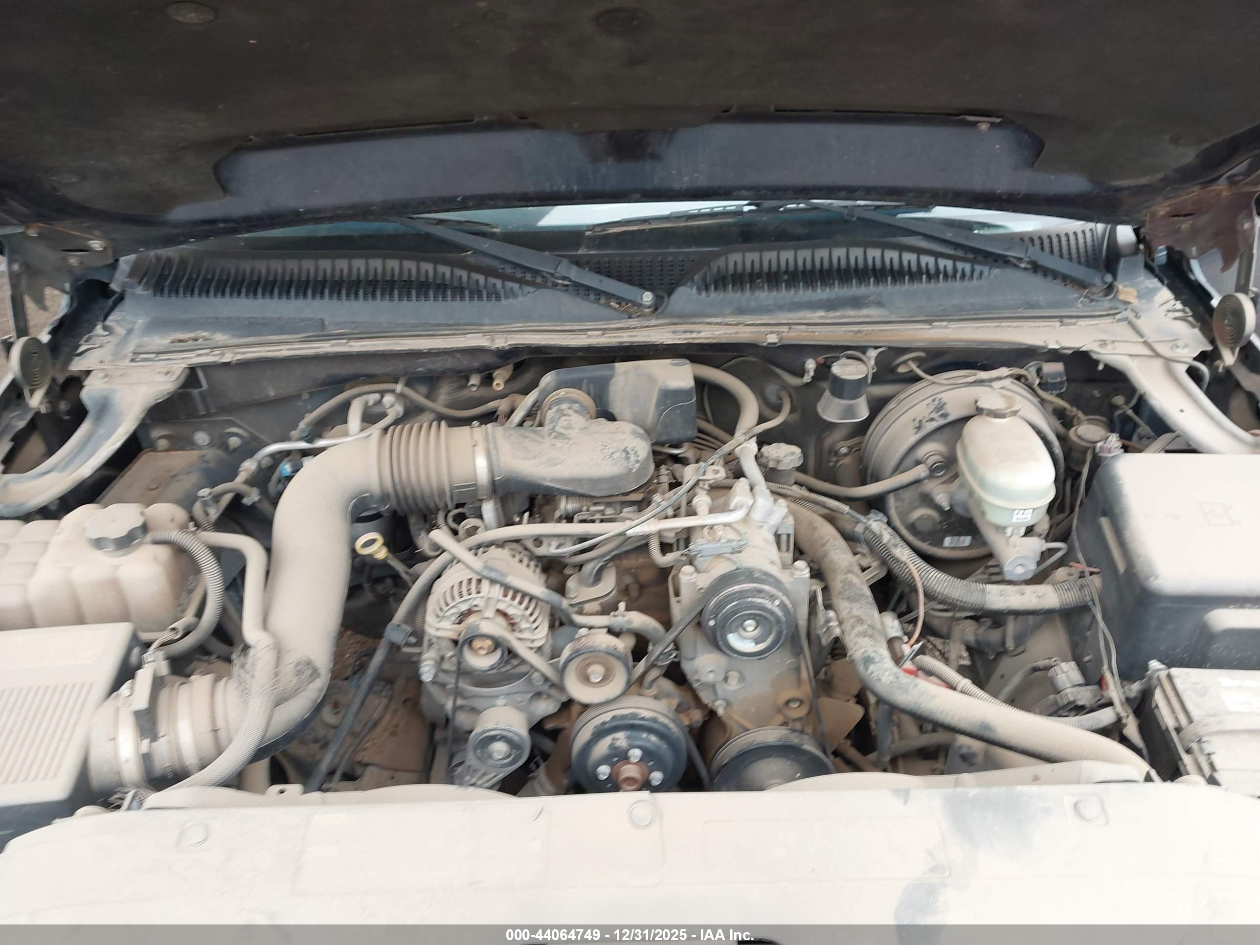 CHEVROLET SILVERADO image 10