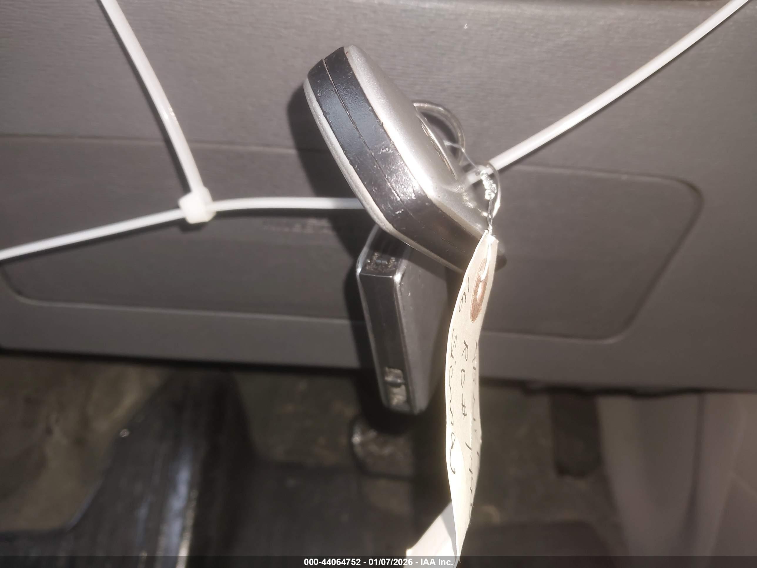 TOYOTA SIENNA image 11