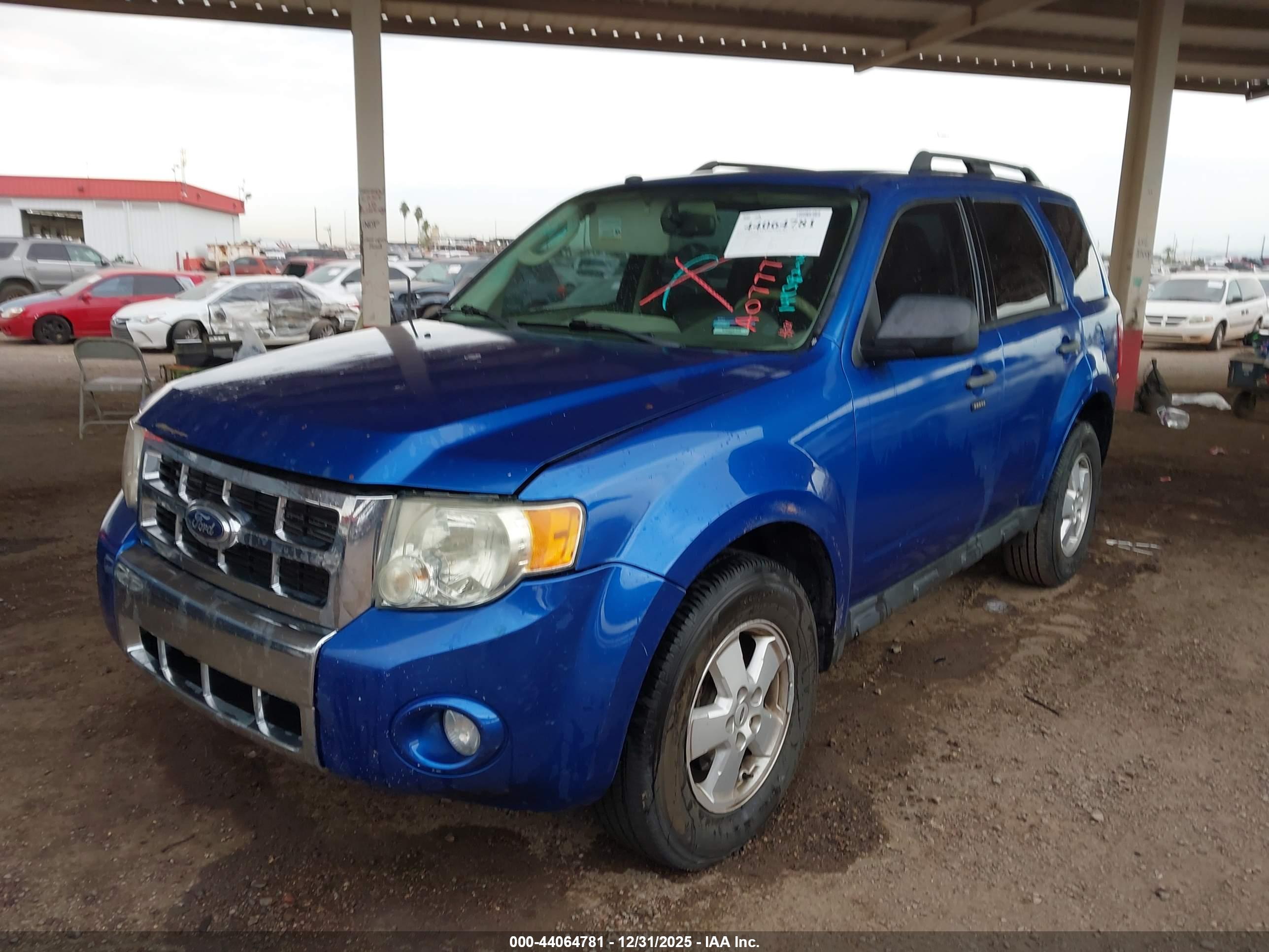 FORD ESCAPE image 2
