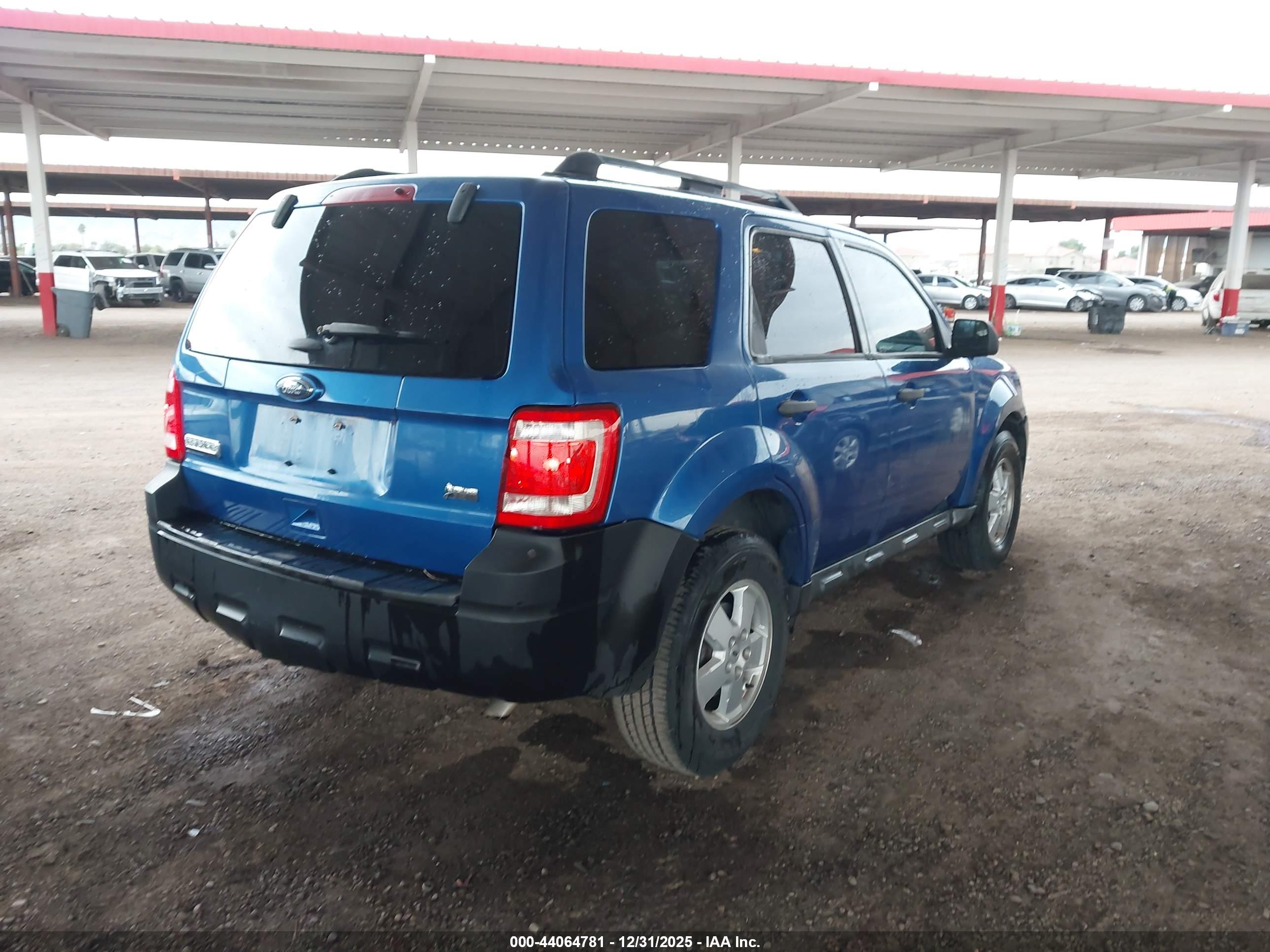 FORD ESCAPE image 4