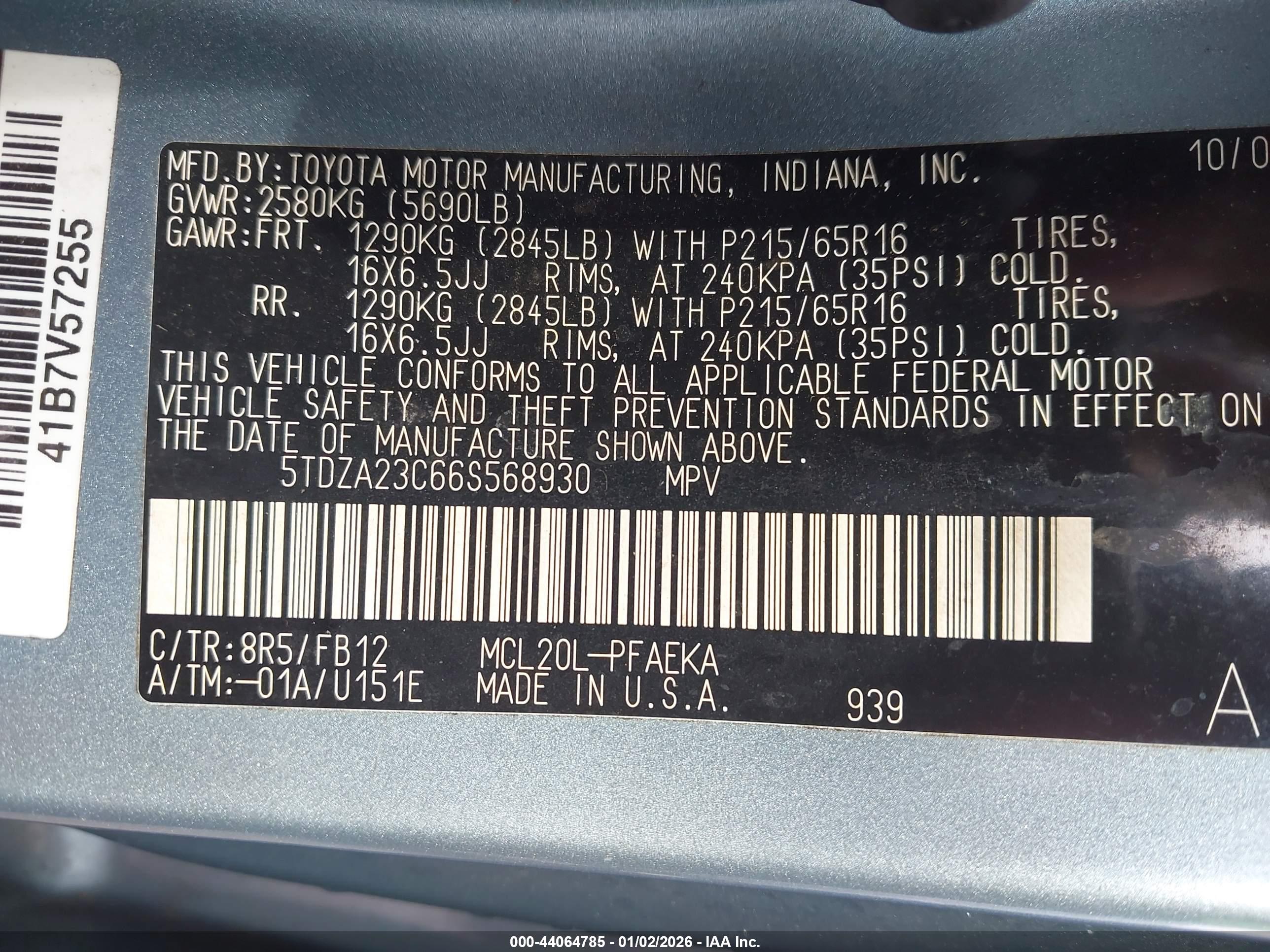 TOYOTA SIENNA image 9