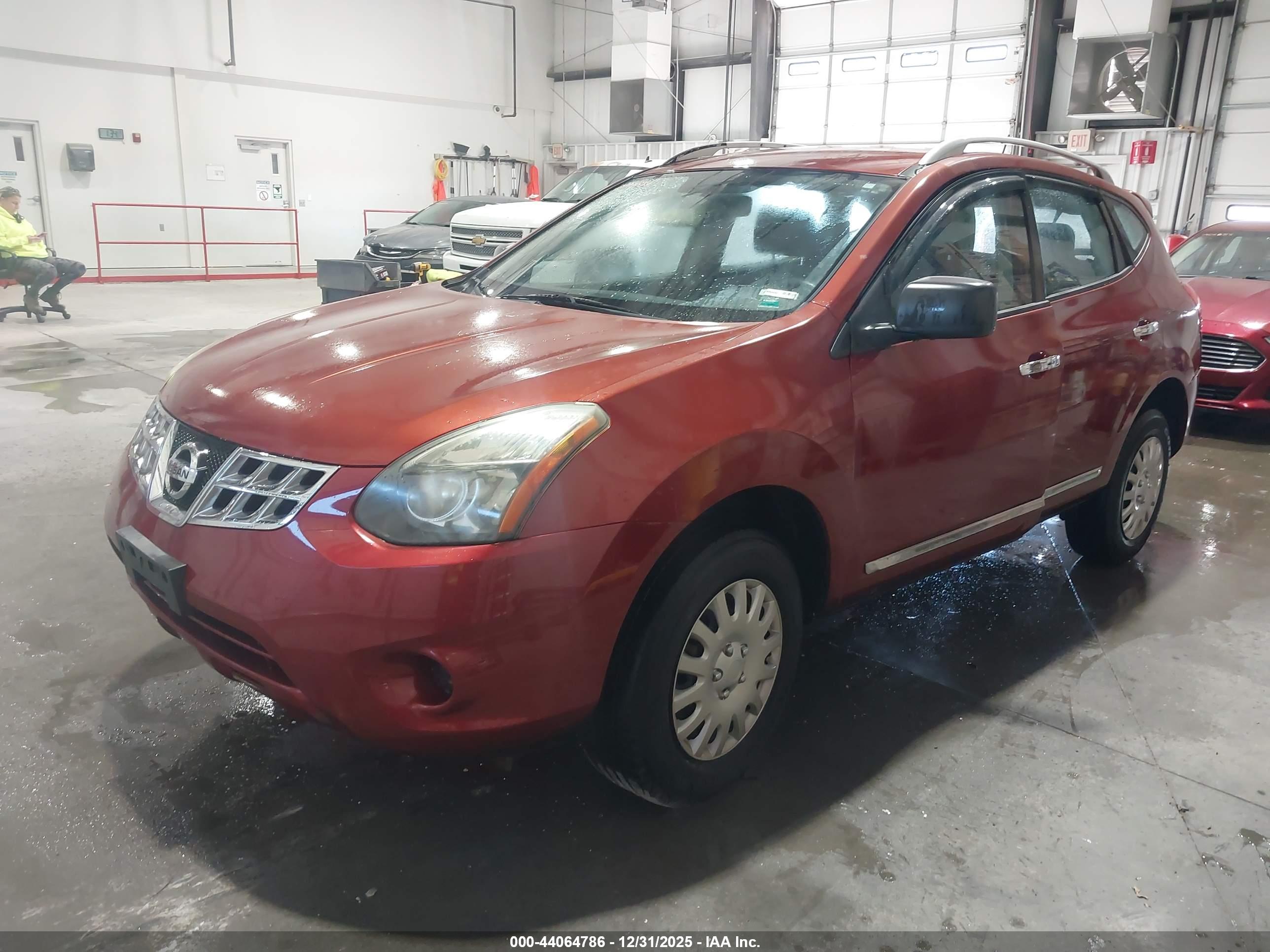 NISSAN ROGUE image 2