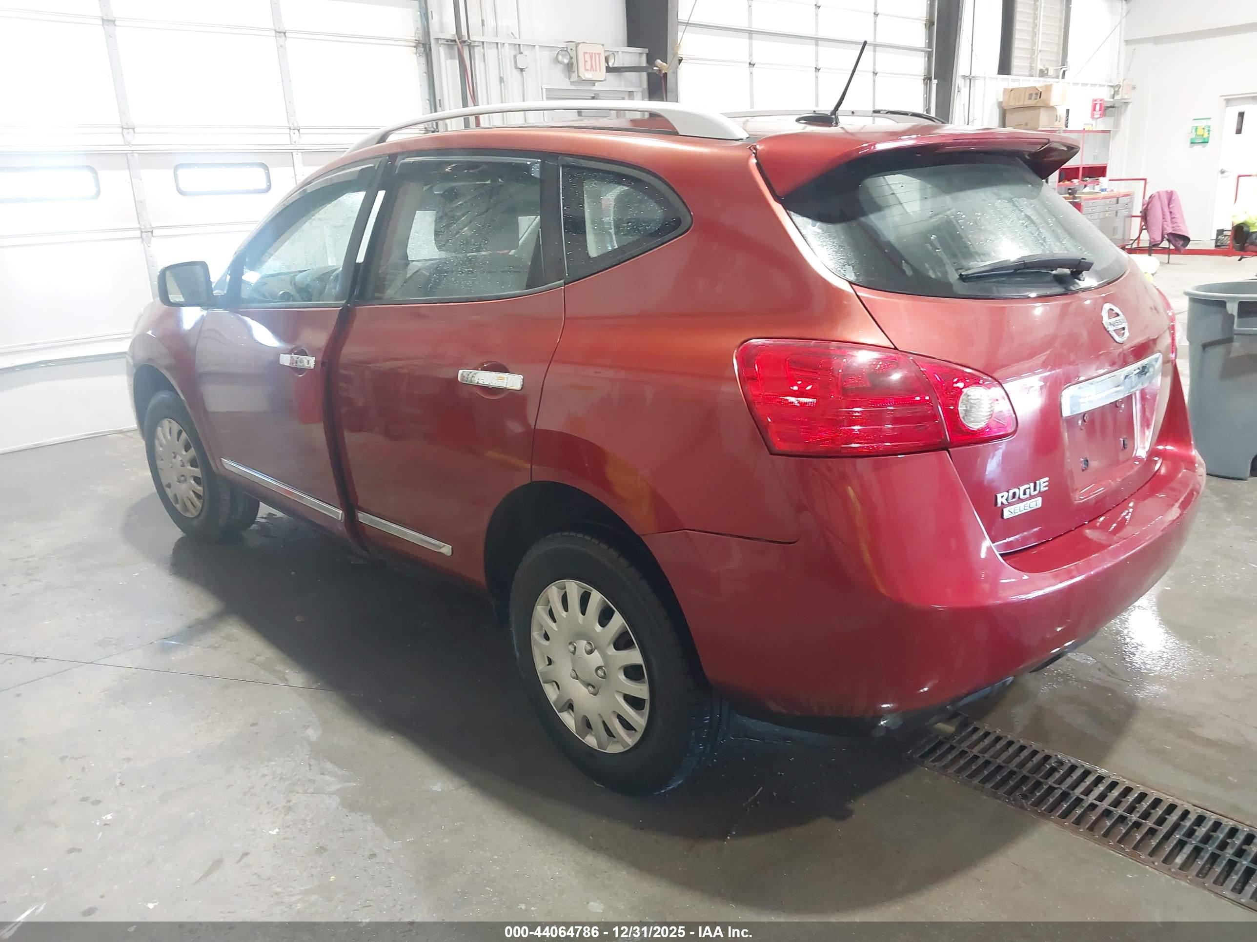 NISSAN ROGUE image 3