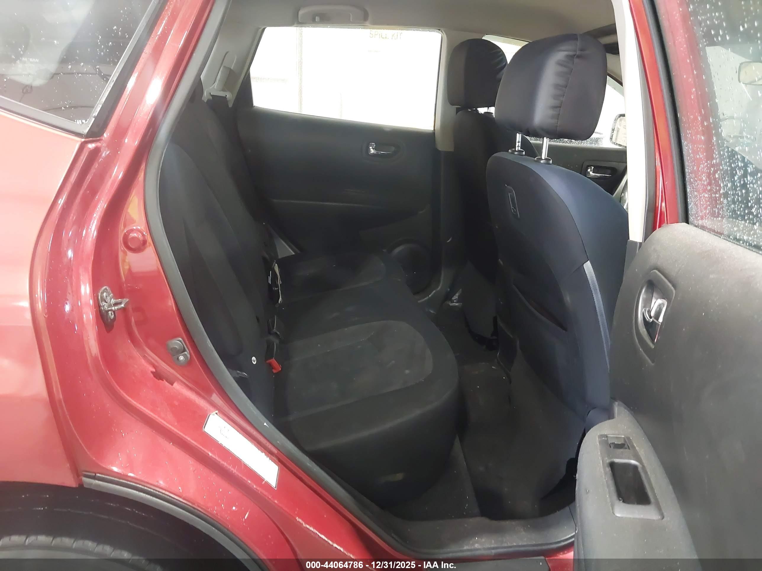 NISSAN ROGUE image 8