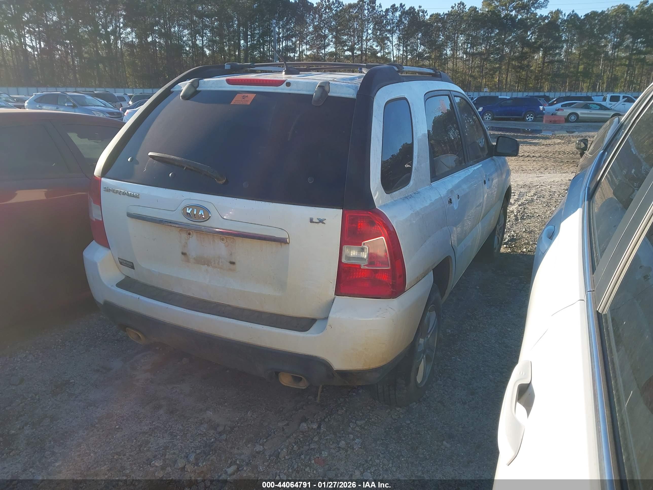 KIA SPORTAGE image 4