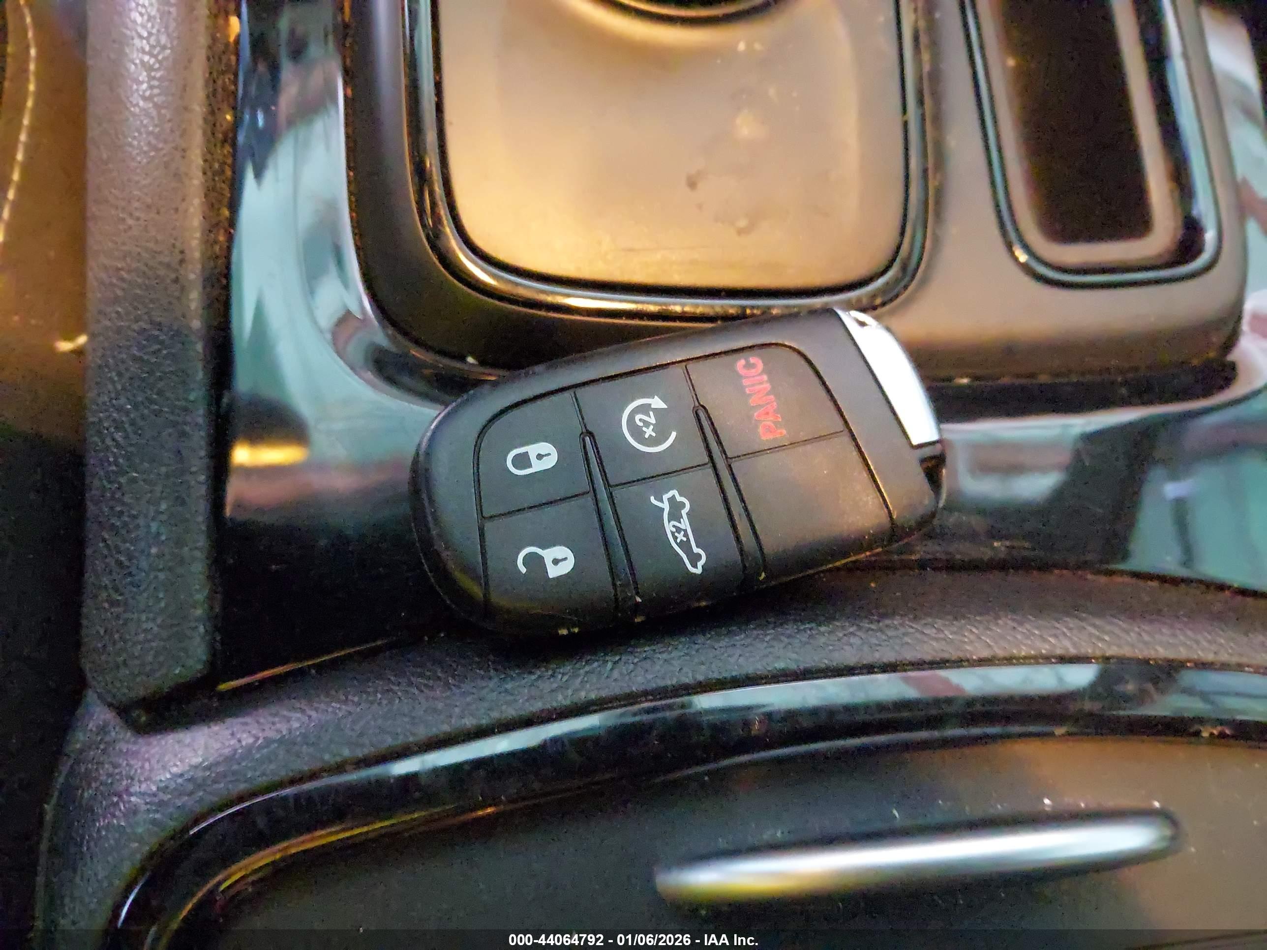 CHRYSLER 300 image 11
