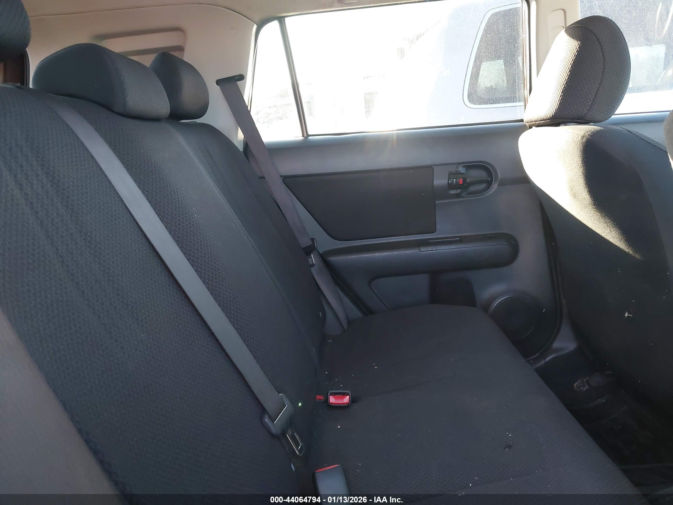 SCION XB image 8