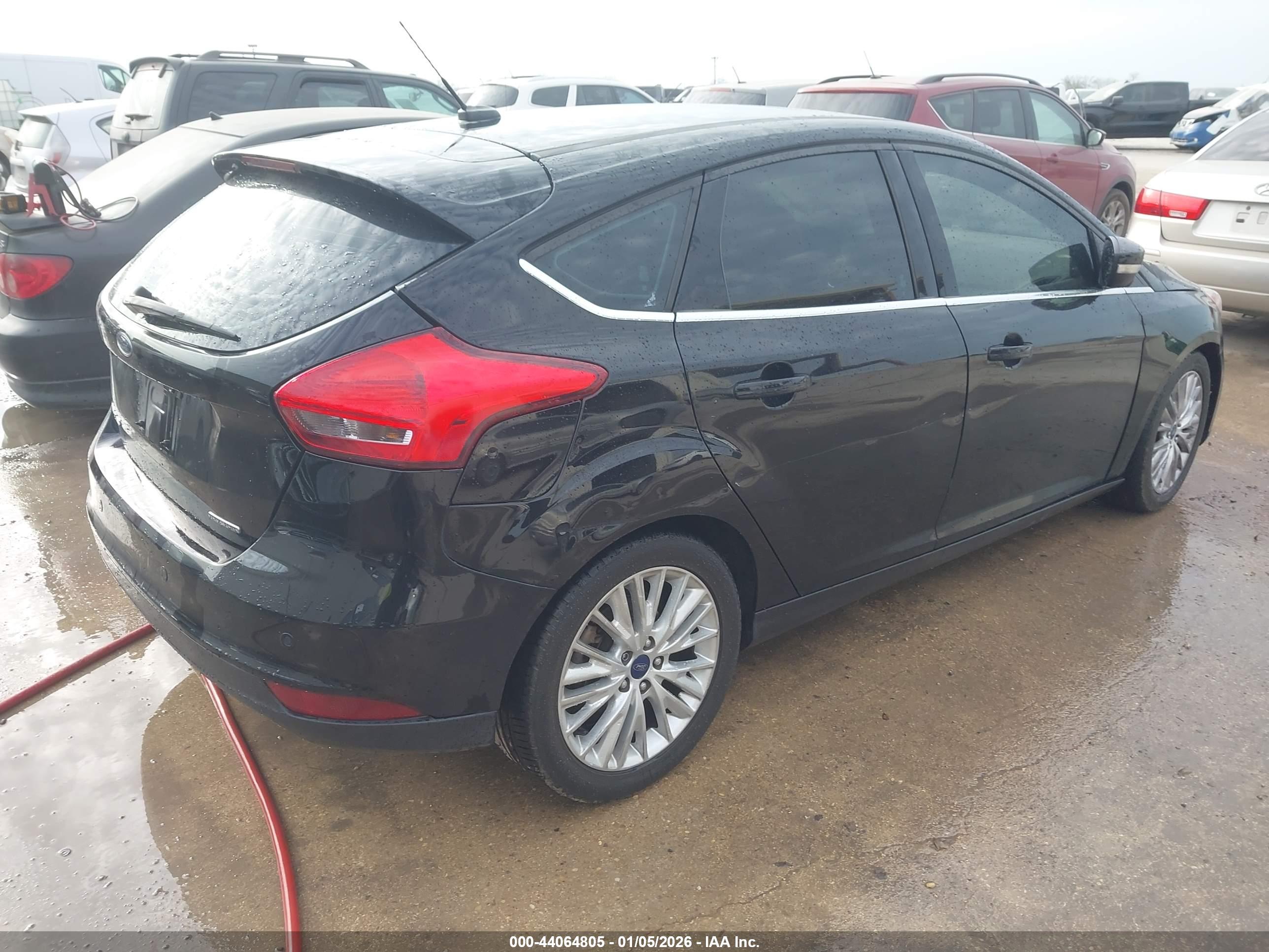 FORD FOCUS image 4