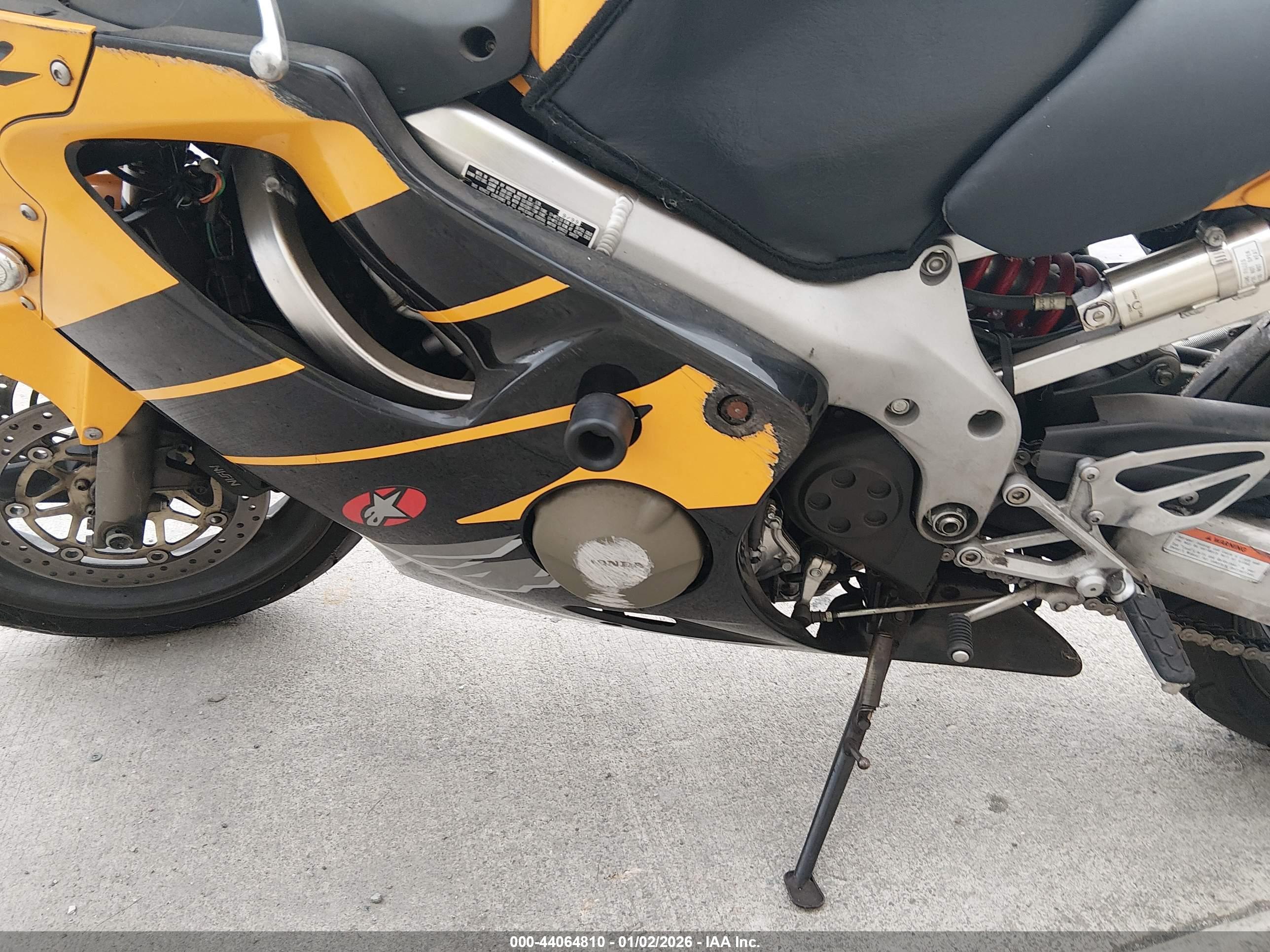 HONDA CBR600 image 9