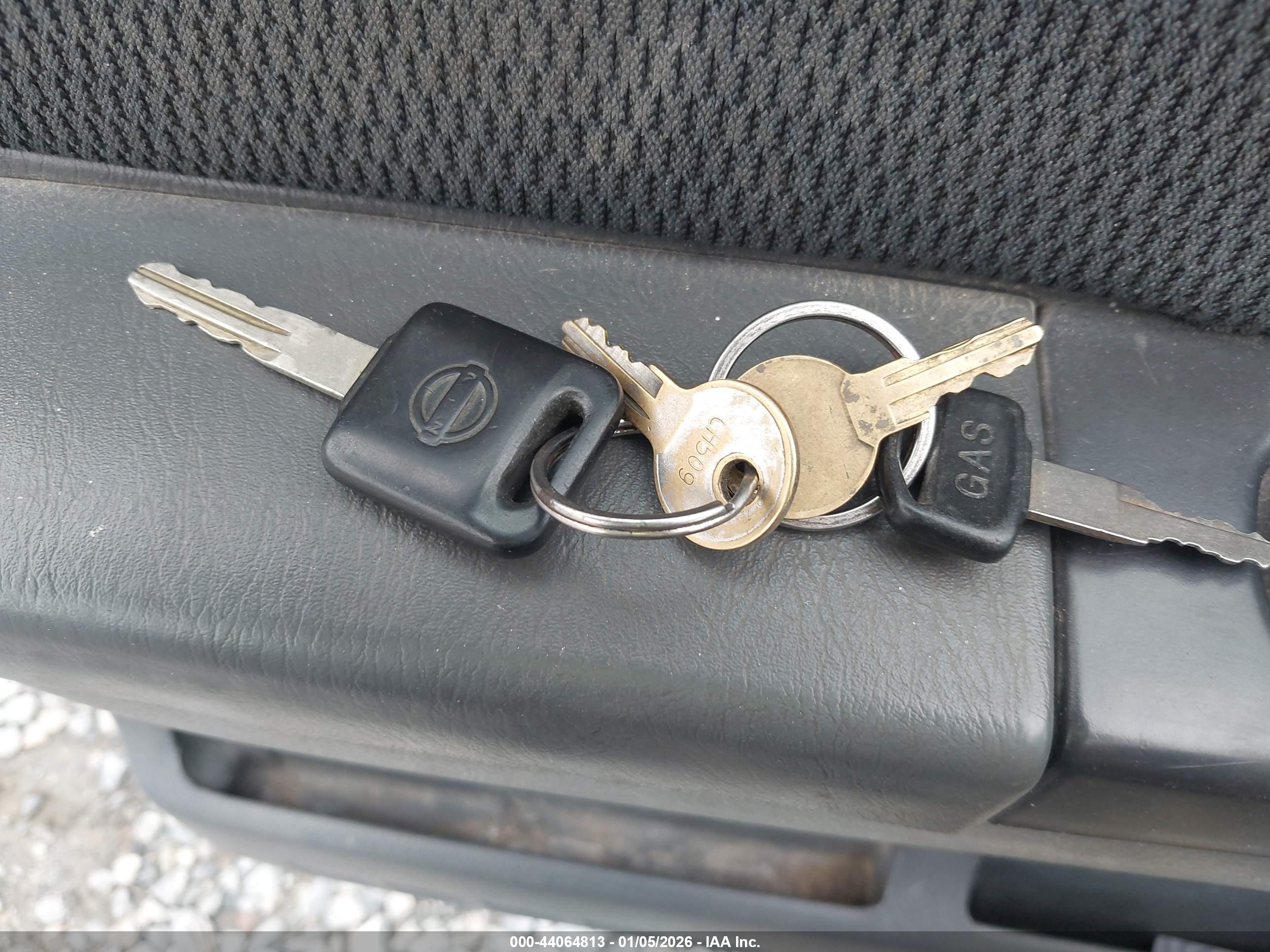 NISSAN FRONTIER image 11