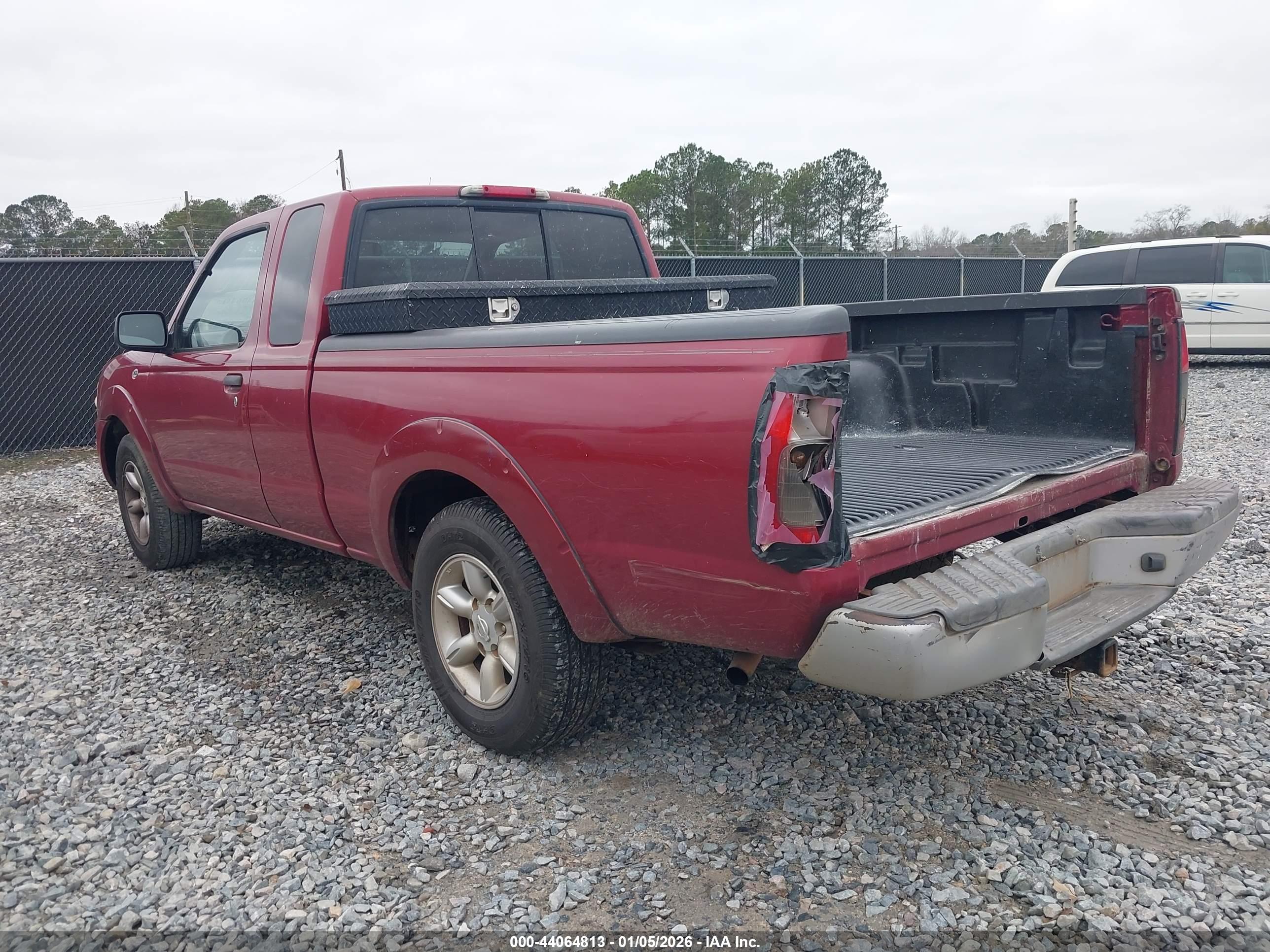 NISSAN FRONTIER image 3