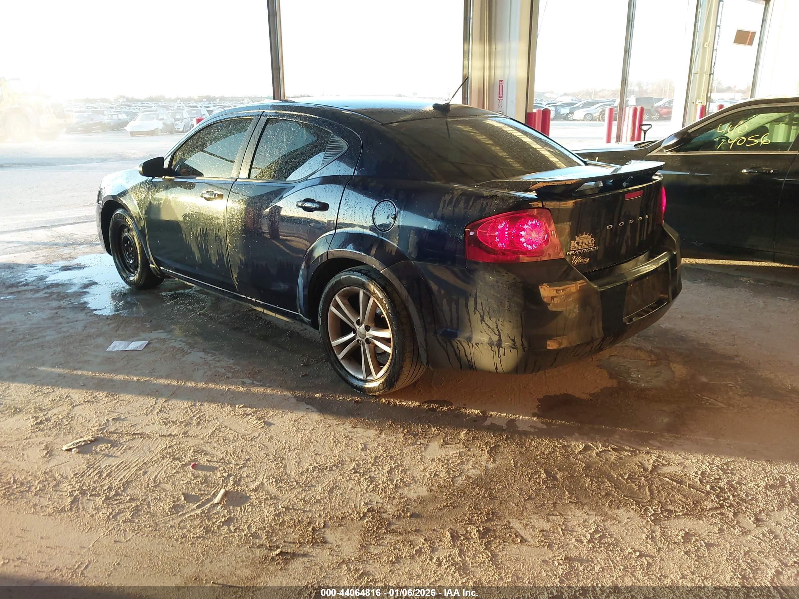 DODGE AVENGER image 3