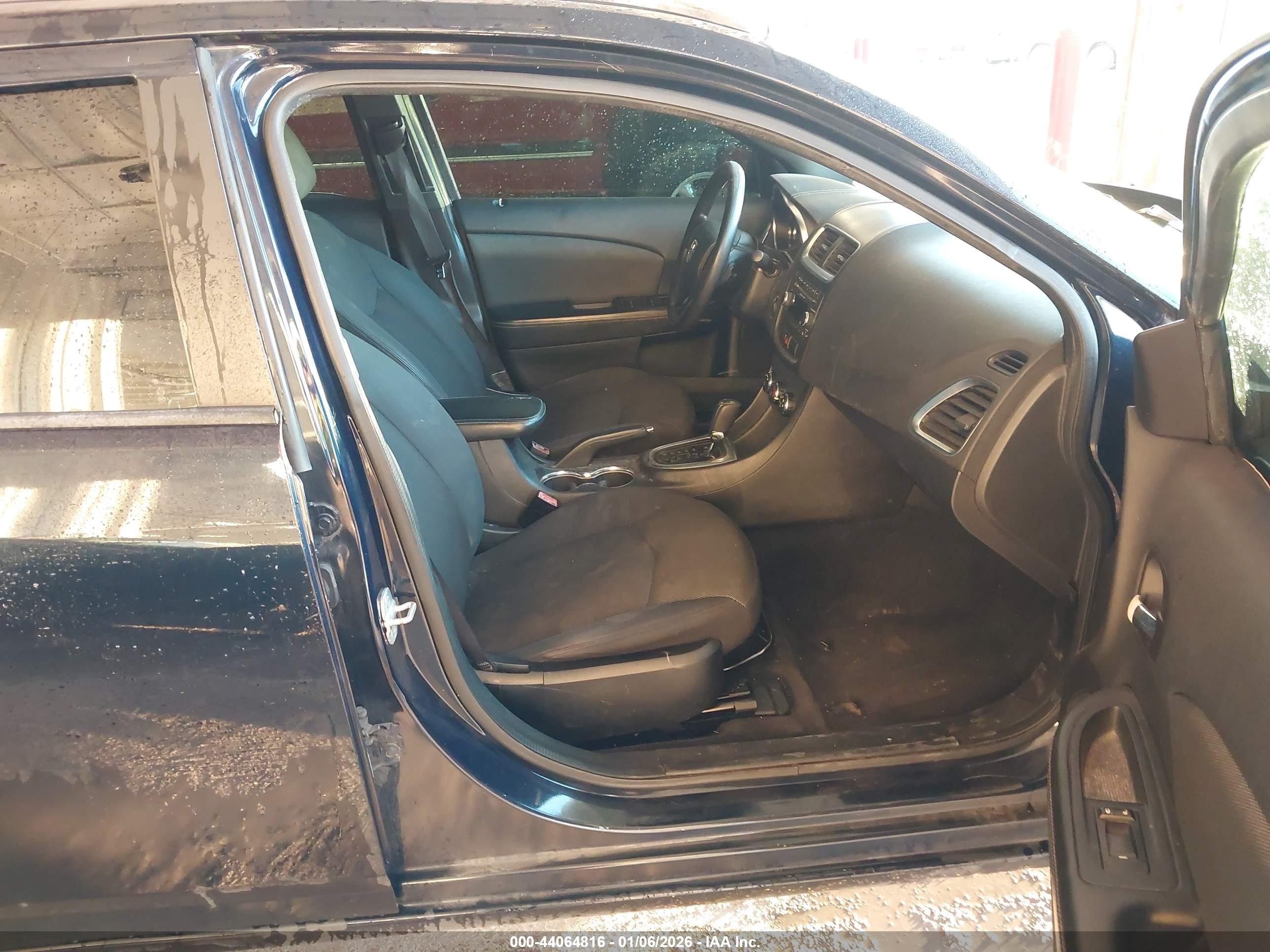 DODGE AVENGER image 5