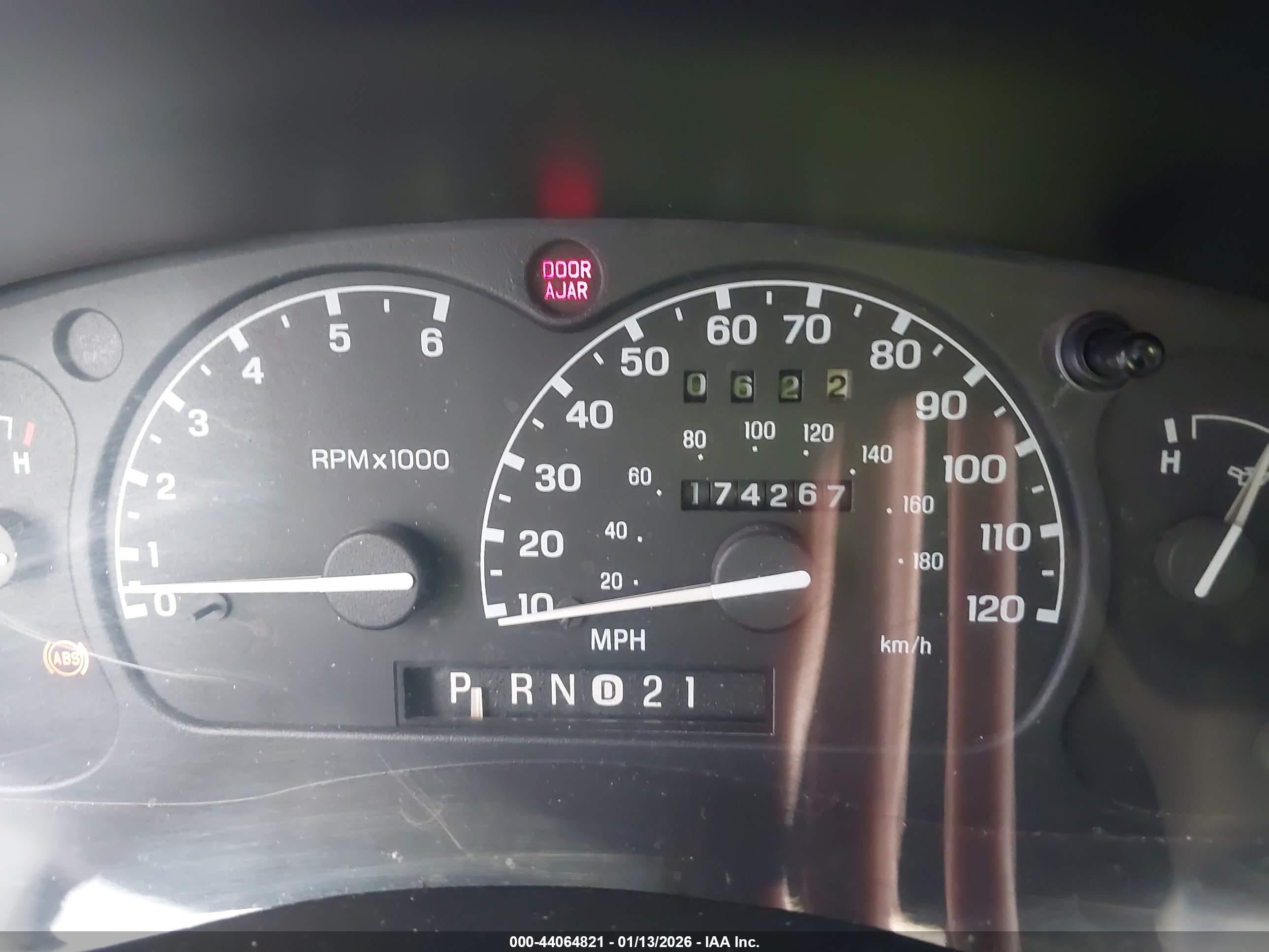FORD EXPLORER image 7