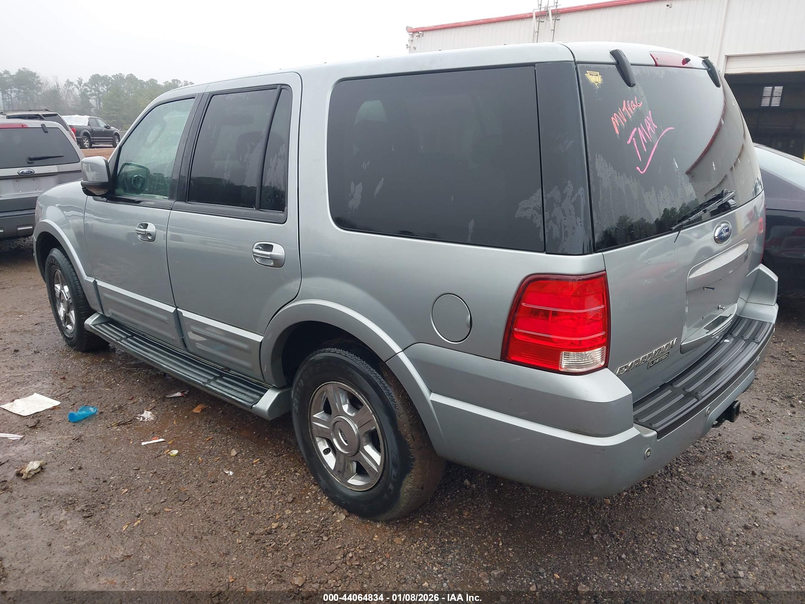 FORD EXPEDITION image 3