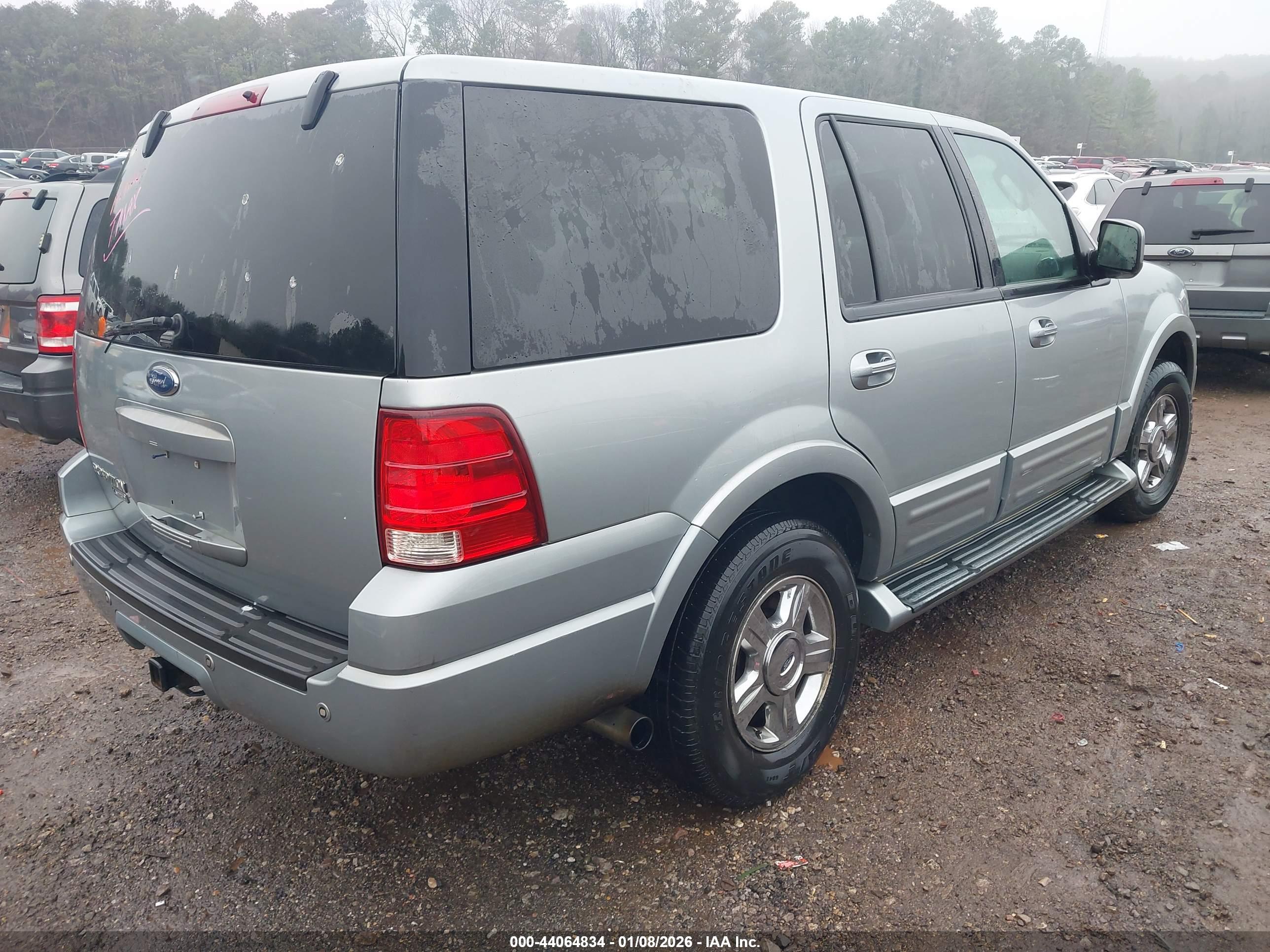 FORD EXPEDITION image 4