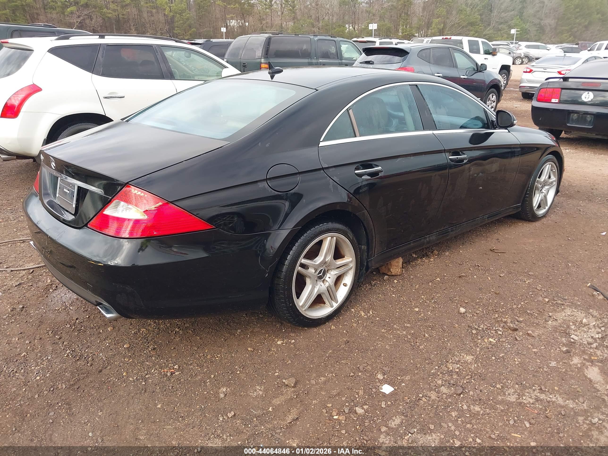 MERCEDES-BENZ CLS image 4