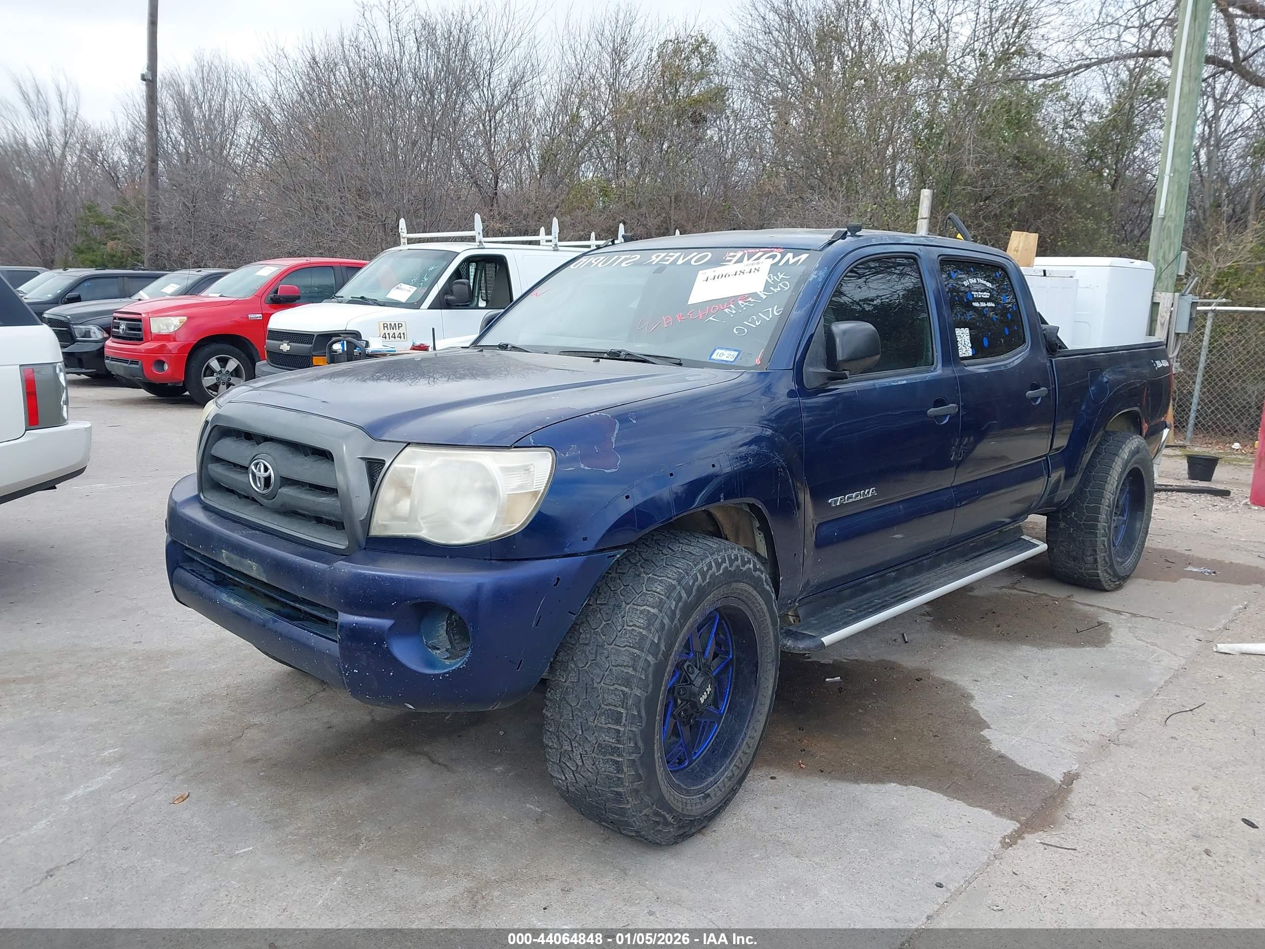 TOYOTA TACOMA image 2