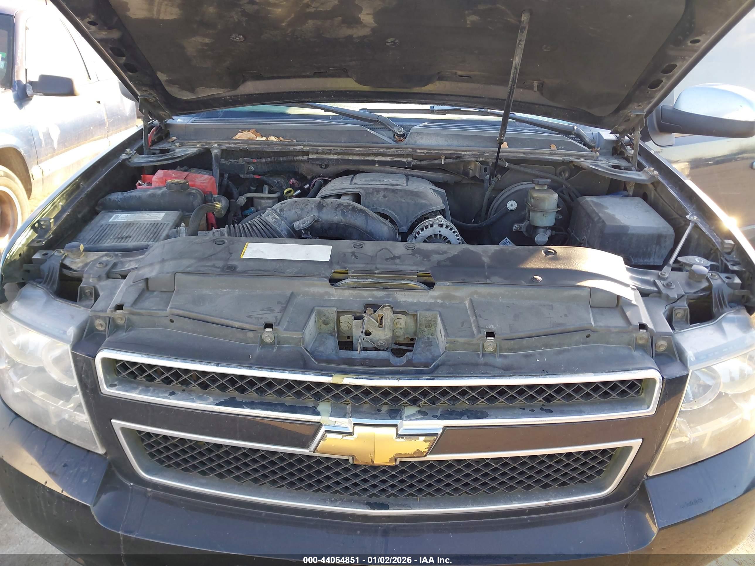 CHEVROLET TAHOE image 10