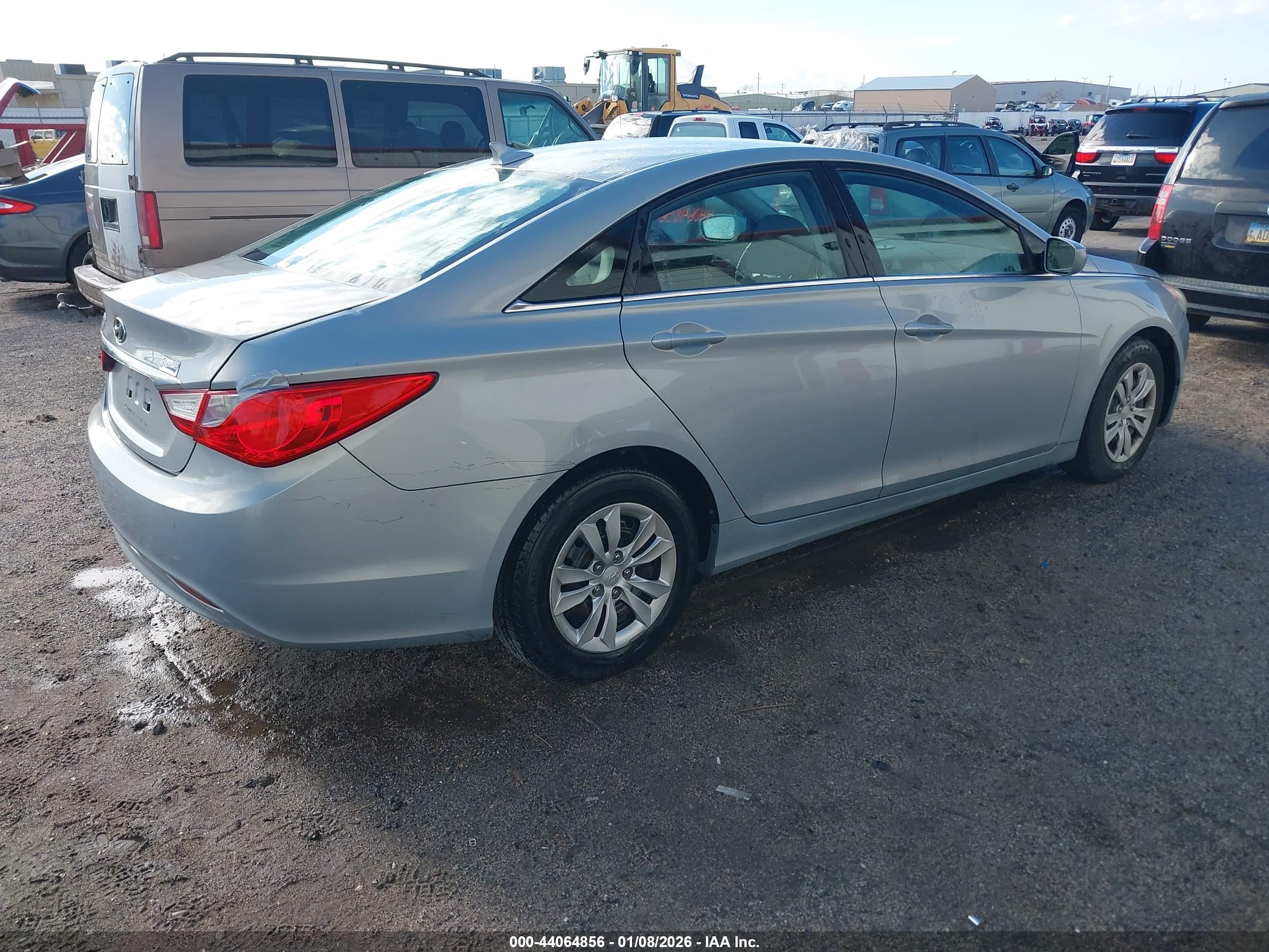 HYUNDAI SONATA image 4